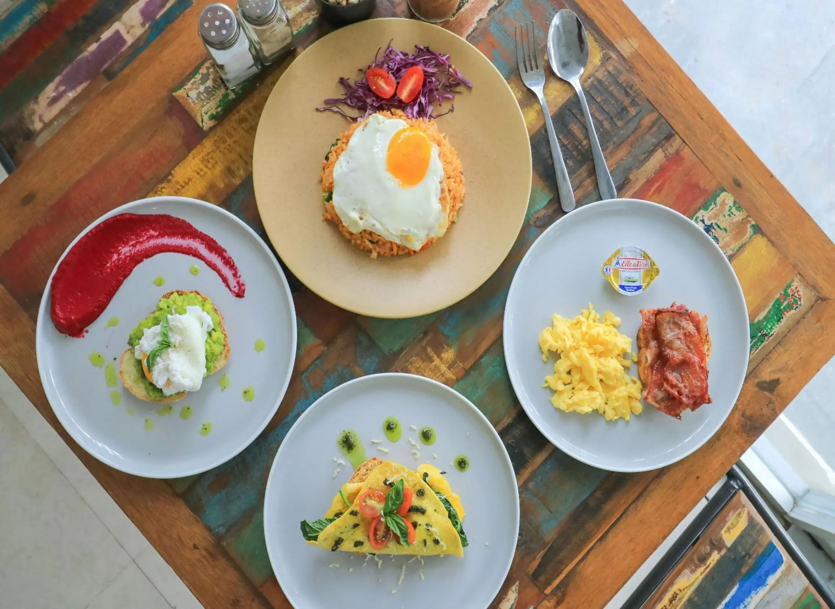 Breakfast in The Wina Echo Beach Guest House Breakfast in The Wina Echo Beach Guest House