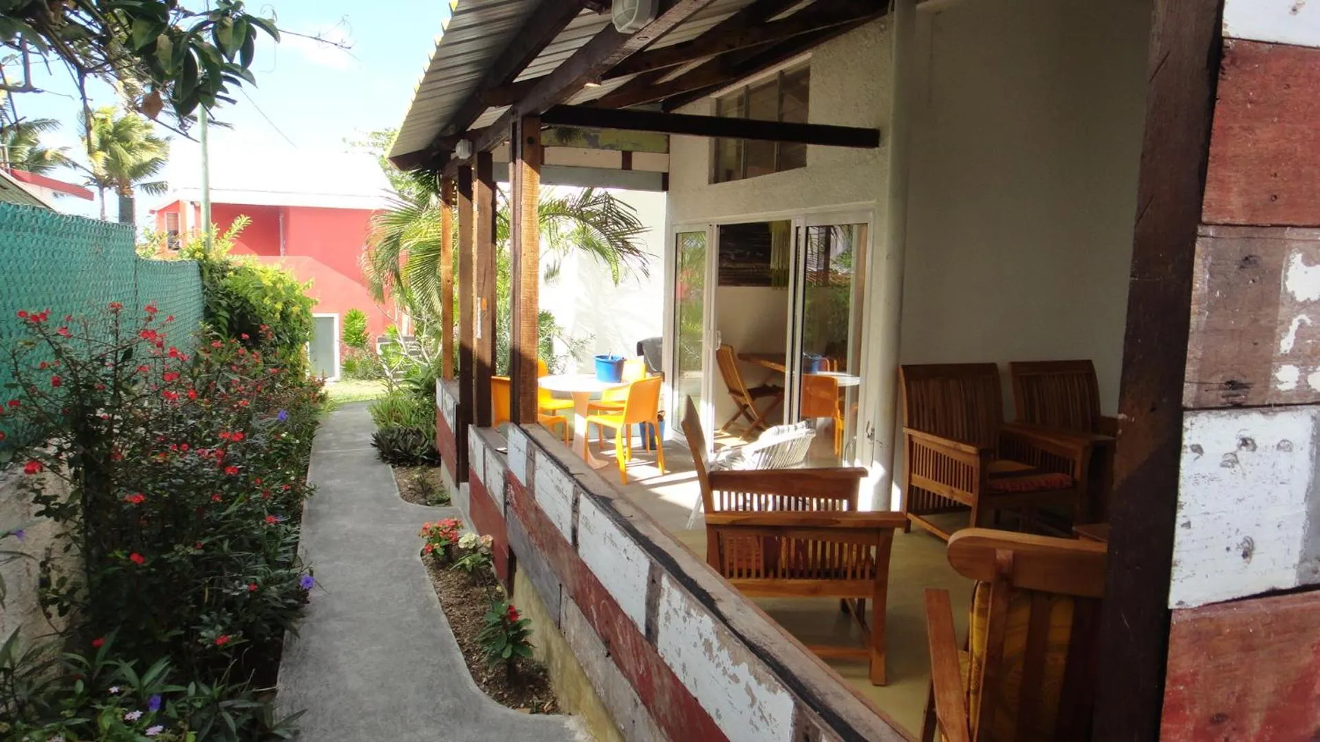 Garden in Colibri Beach Villas