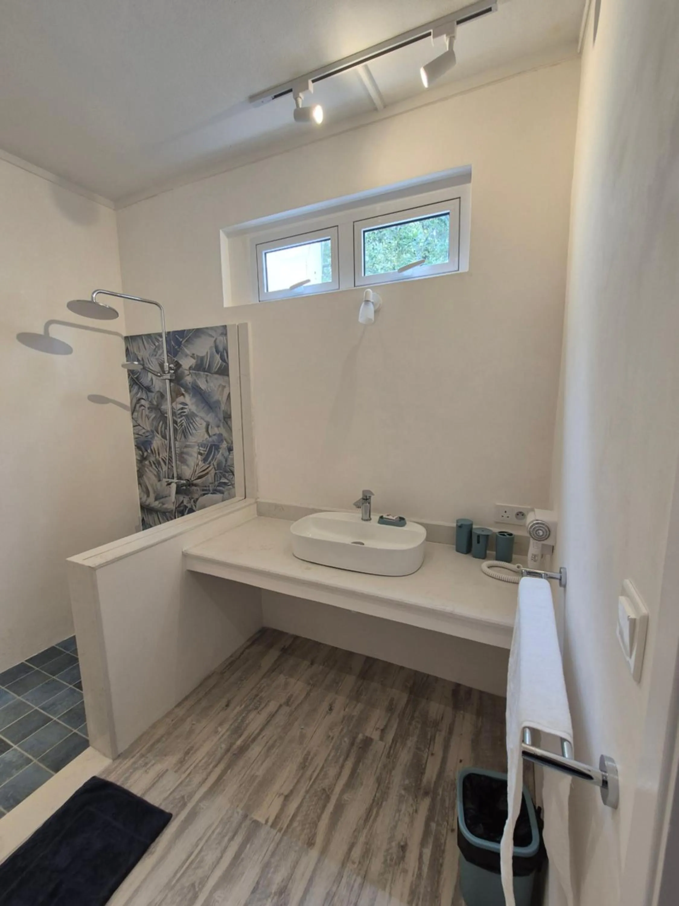 Bathroom in Colibri Beach Villas