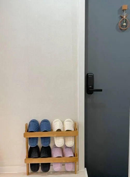Two-Bedroom Apartment in The White House Toseong