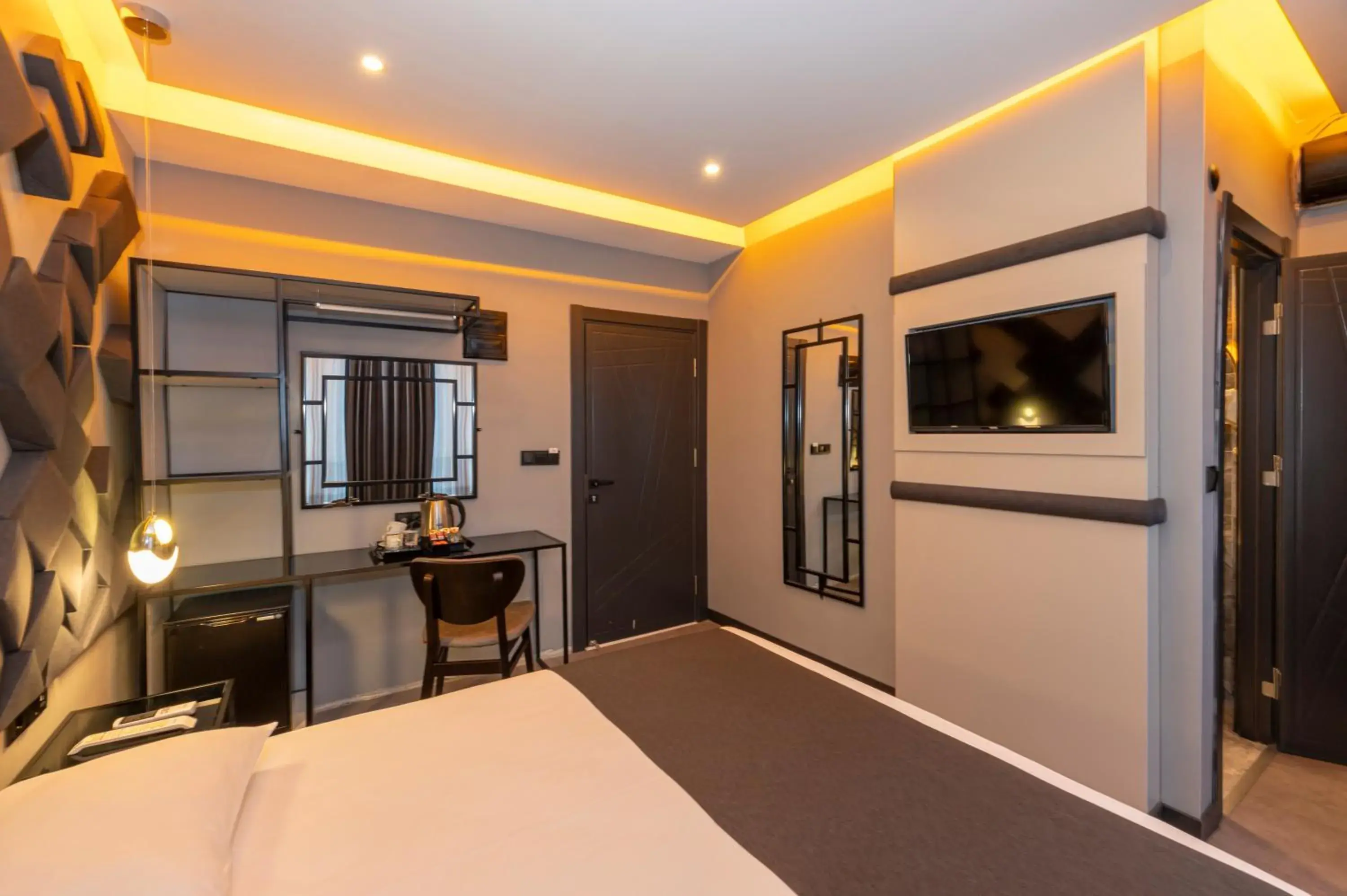 Massage, Bed in White Palace Hotel Massage, Bed in White Palace Hotel