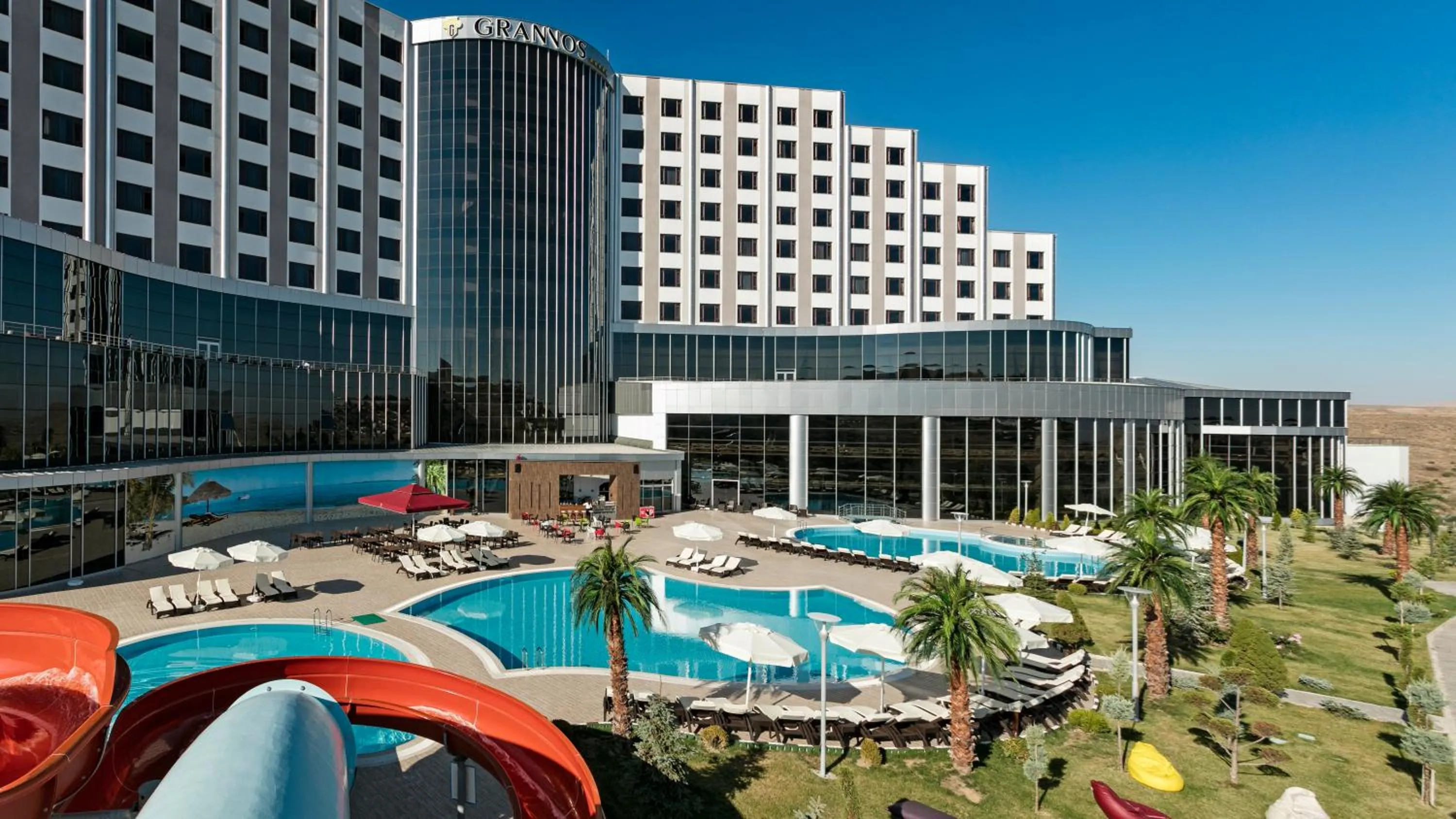 Property building in Grannos Thermal Hotel & Convention Center