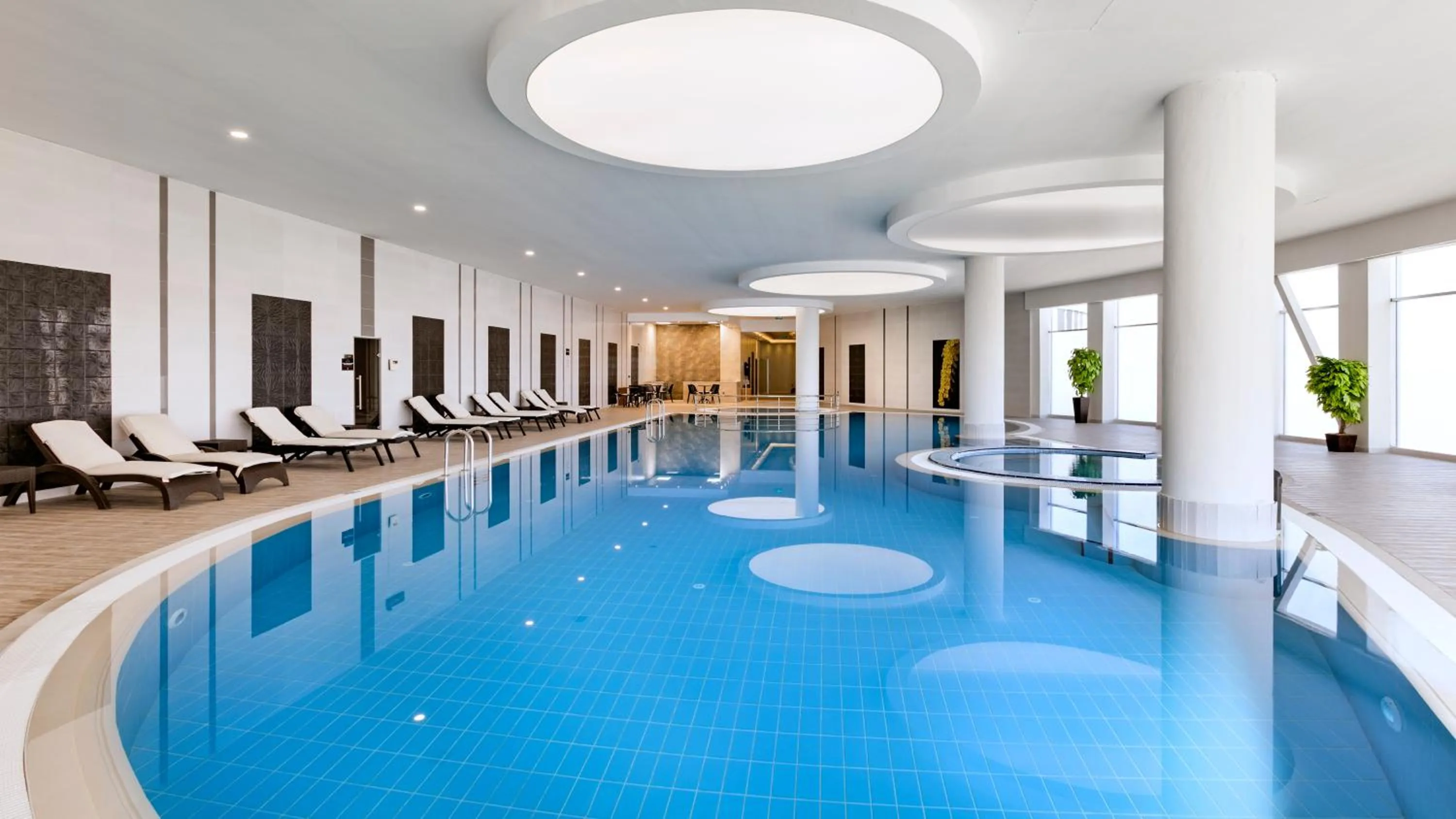 Swimming pool in Grannos Thermal Hotel & Convention Center