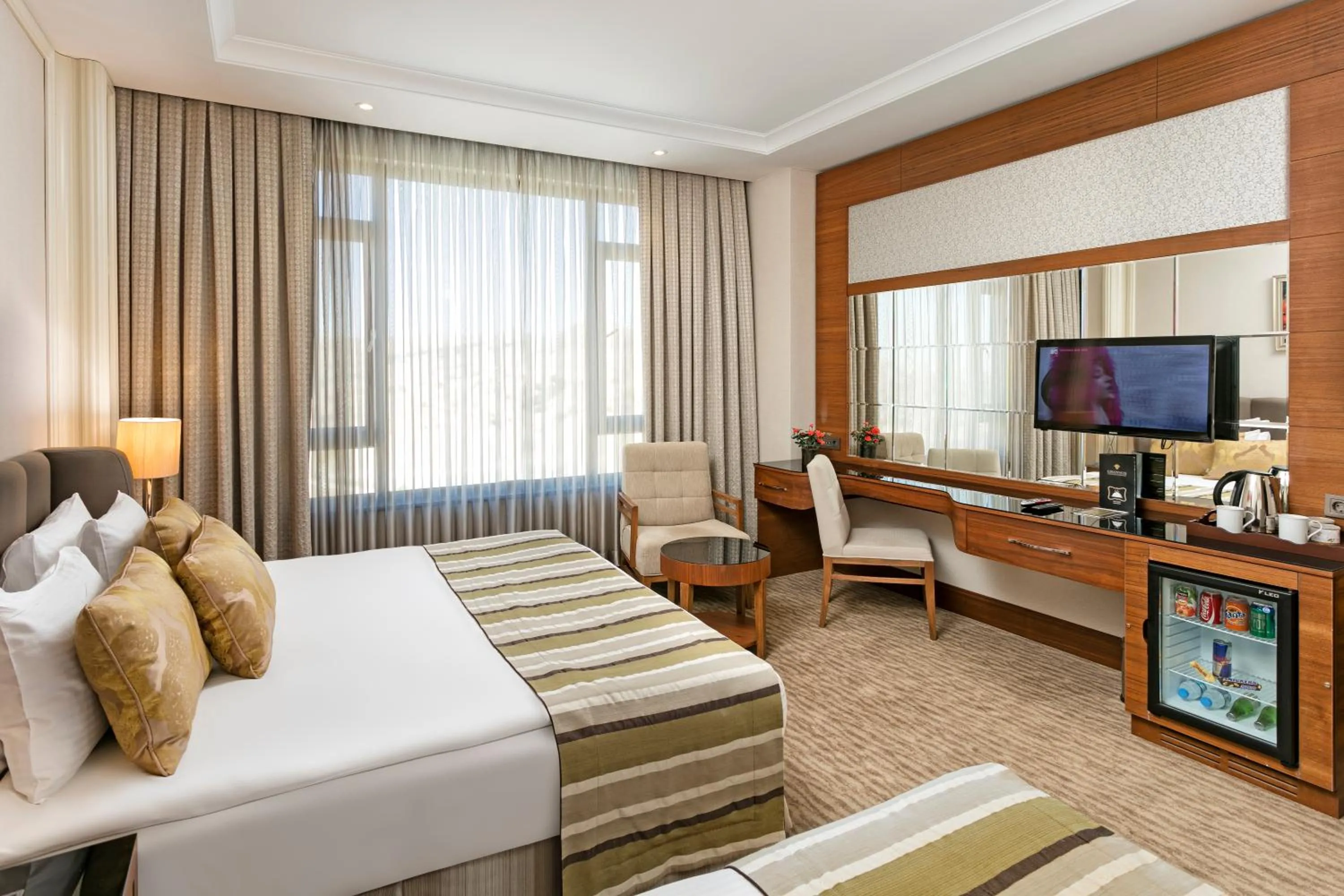 TV and multimedia in Grannos Thermal Hotel & Convention Center