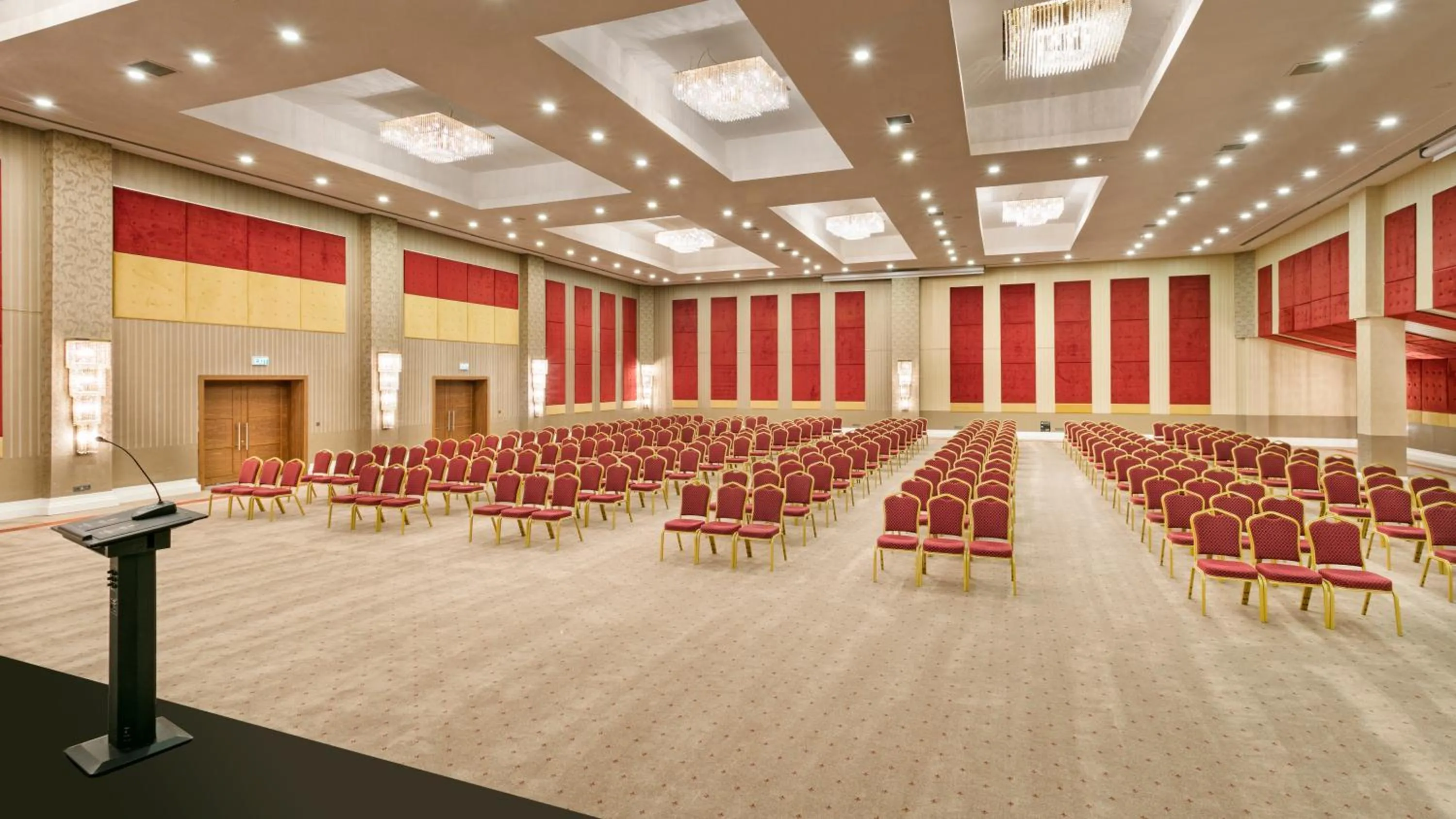 Business facilities in Grannos Thermal Hotel & Convention Center