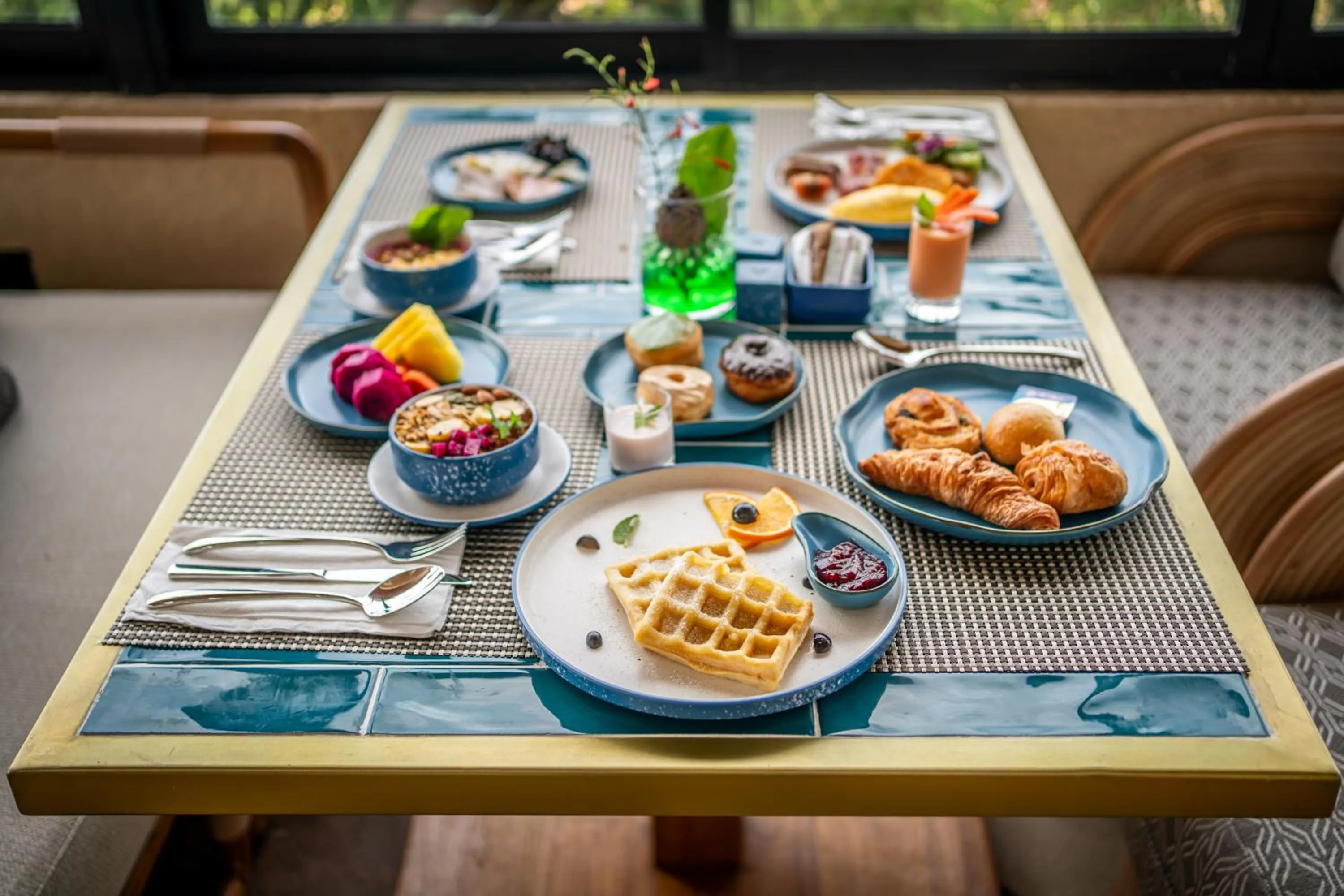 Restaurant/places to eat in TUI BLUE Berawa Hotel and Villas