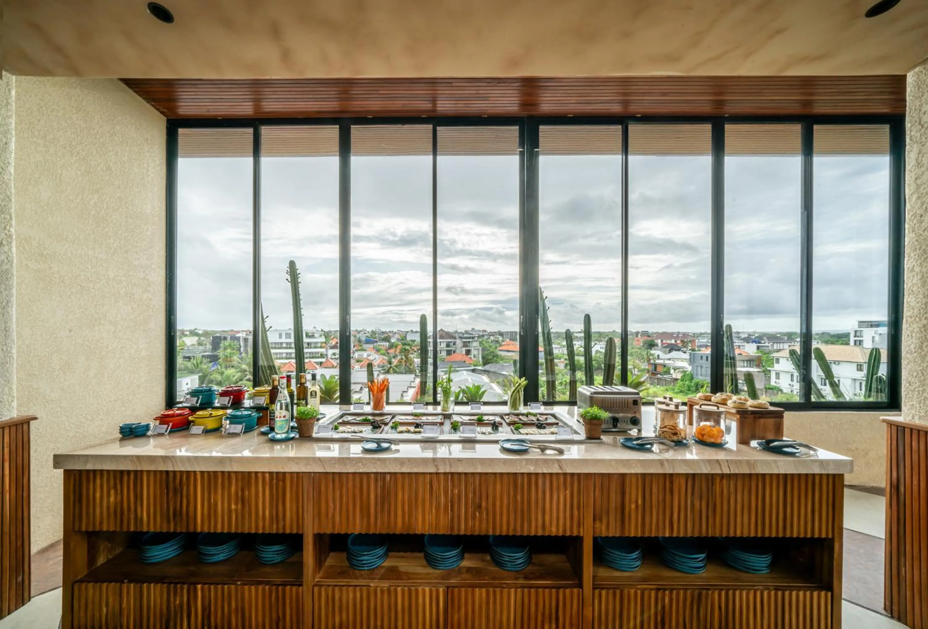 Restaurant/places to eat in TUI BLUE Berawa Hotel and Villas