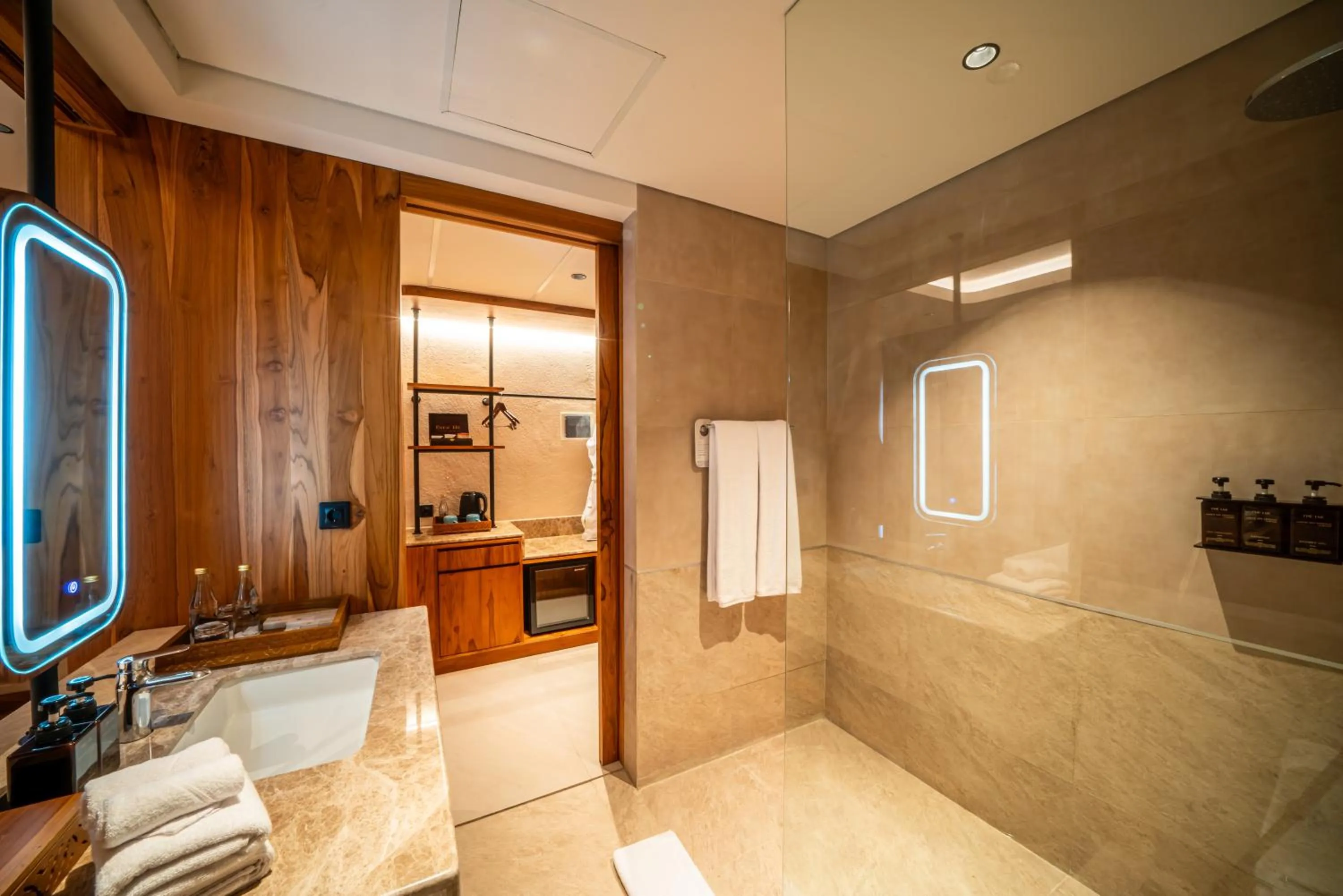 Bathroom in TUI BLUE Berawa Hotel and Villas