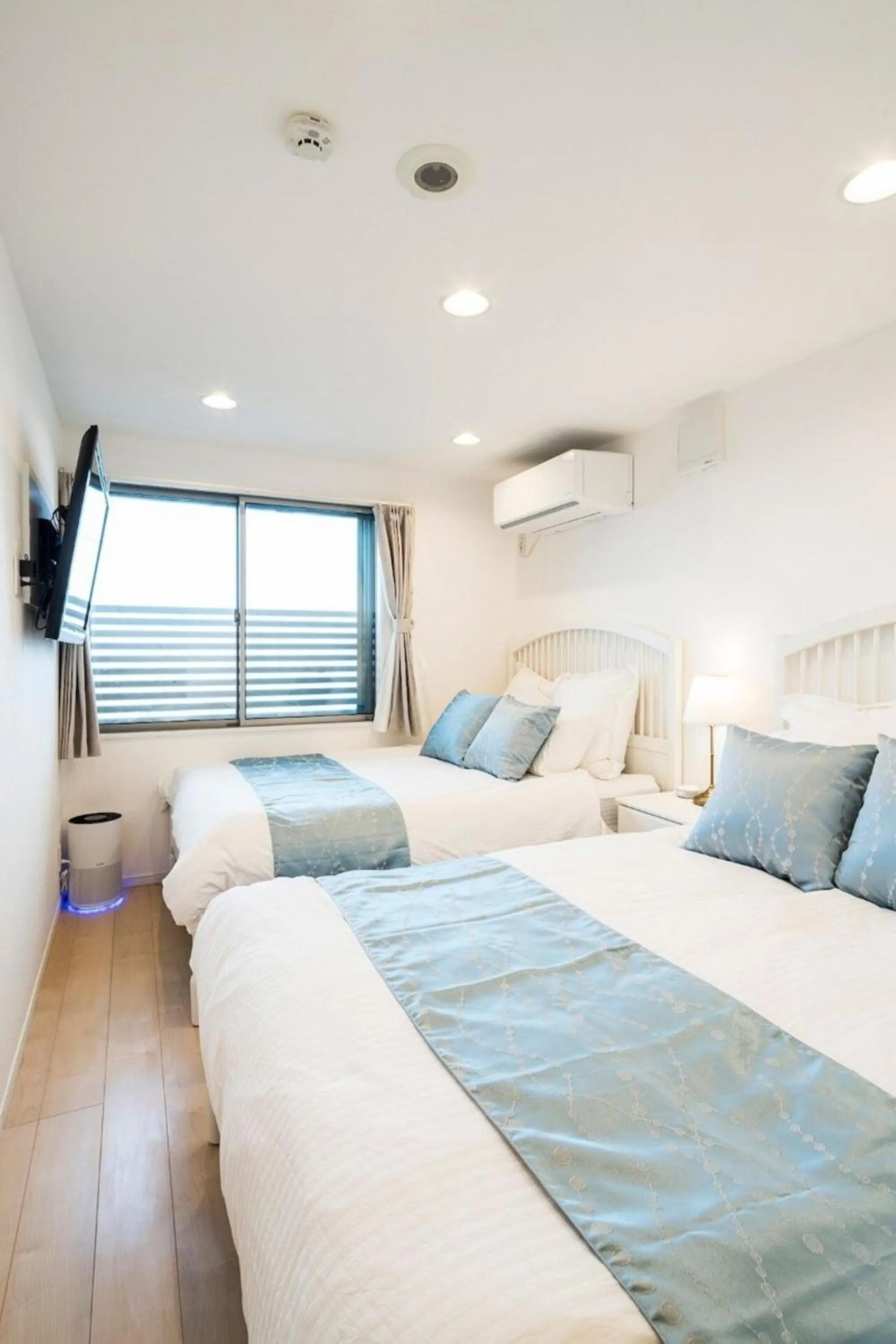 Bedroom, Bed in Oceanfront Villa Hale Kahakai プライベートサウナ