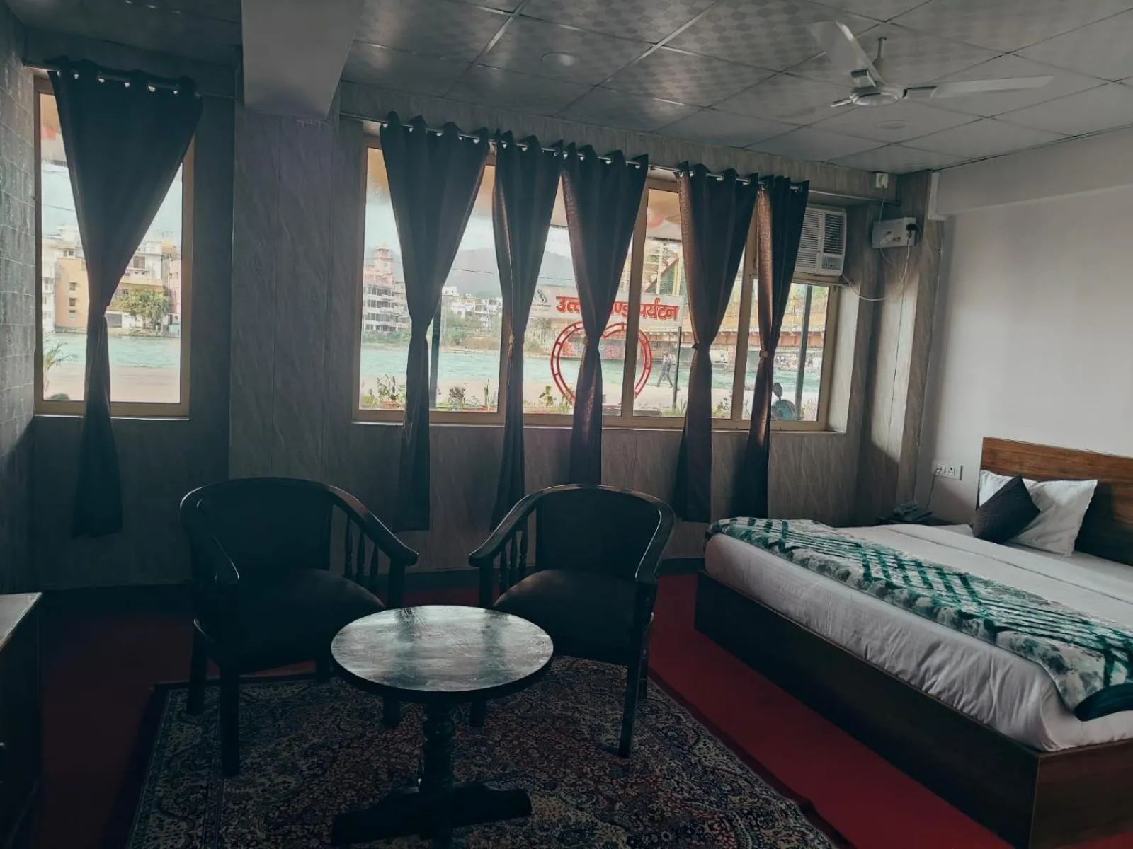 Bed in Ganga Savera - On Ganga Ghat