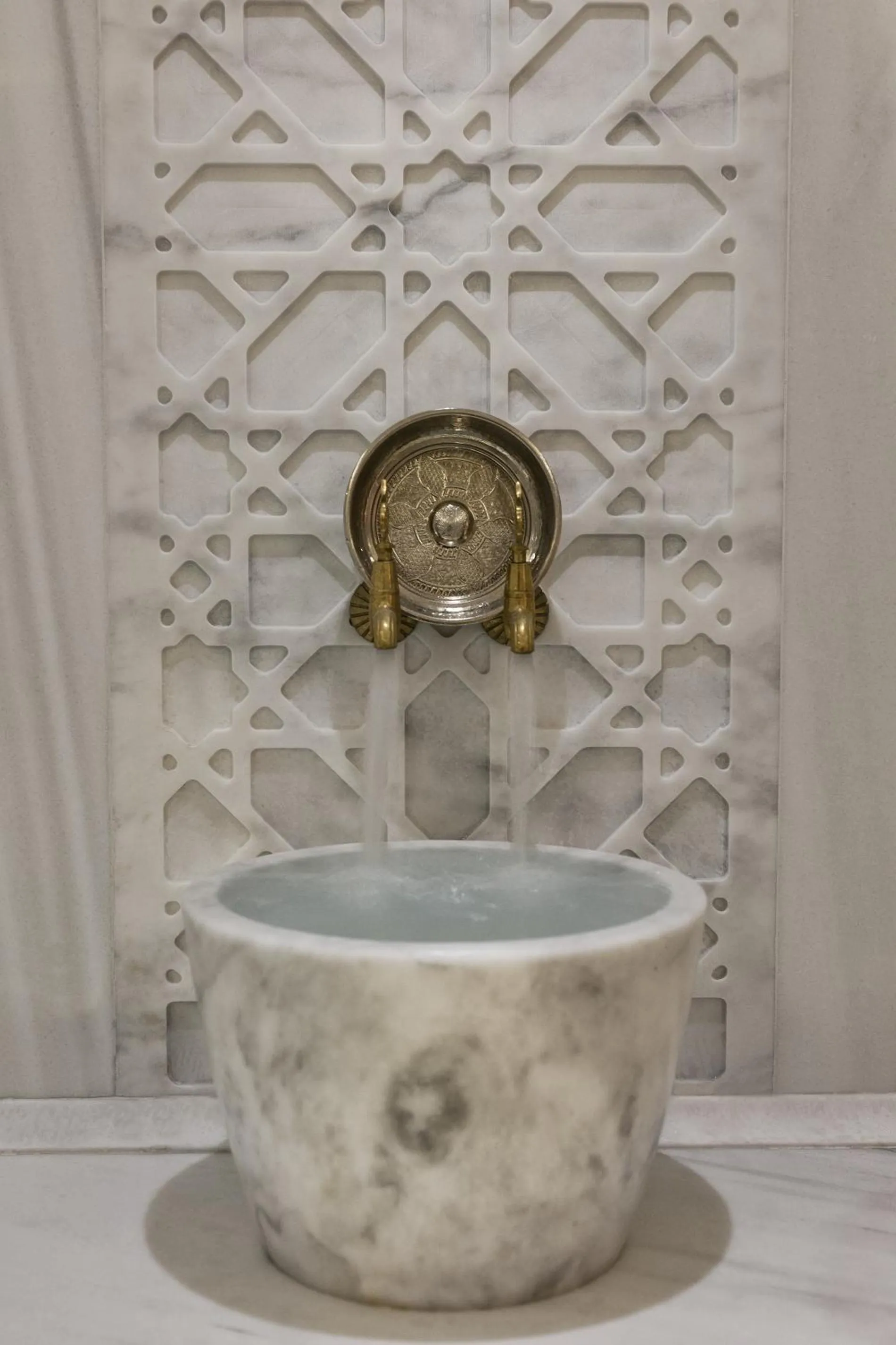 Hot Spring Bath in D - Resort Ayvalık