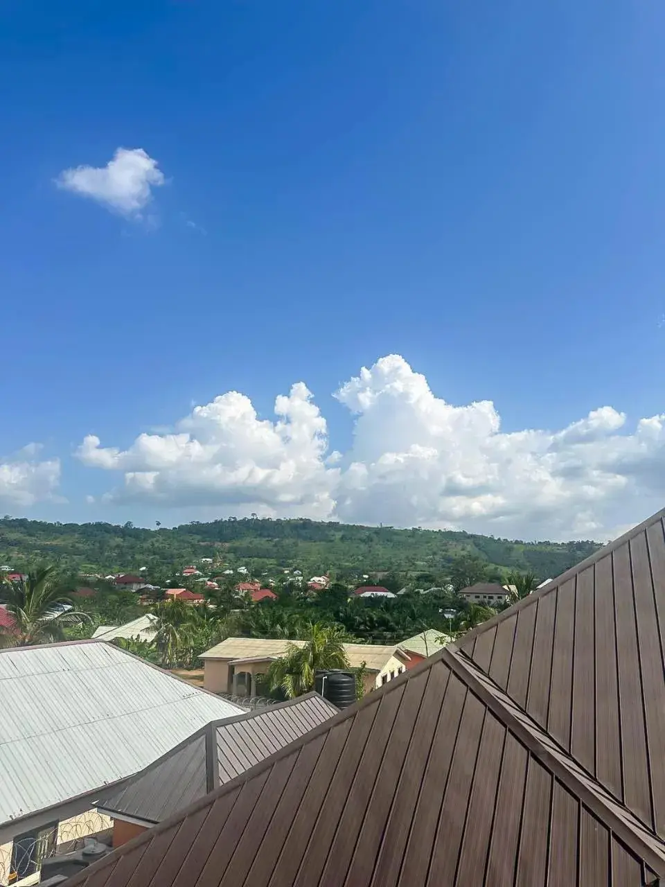 Mountain view in Senalli Hotel Mountain view in Senalli Hotel