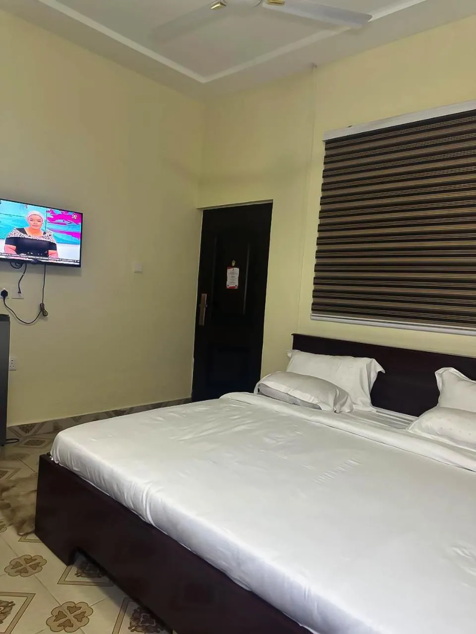 Bed in Senalli Hotel