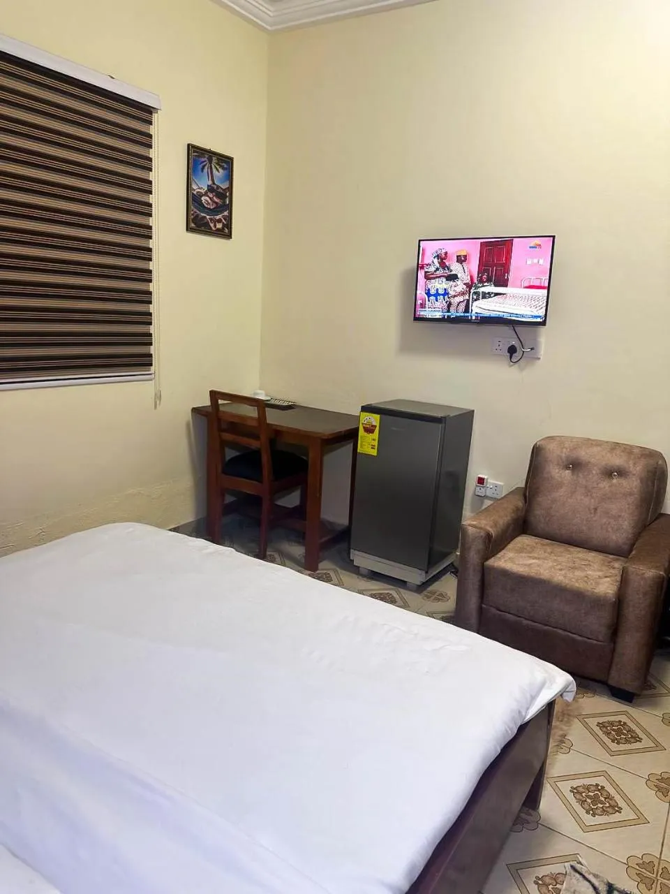 Photo of the whole room, Bed in Senalli Hotel