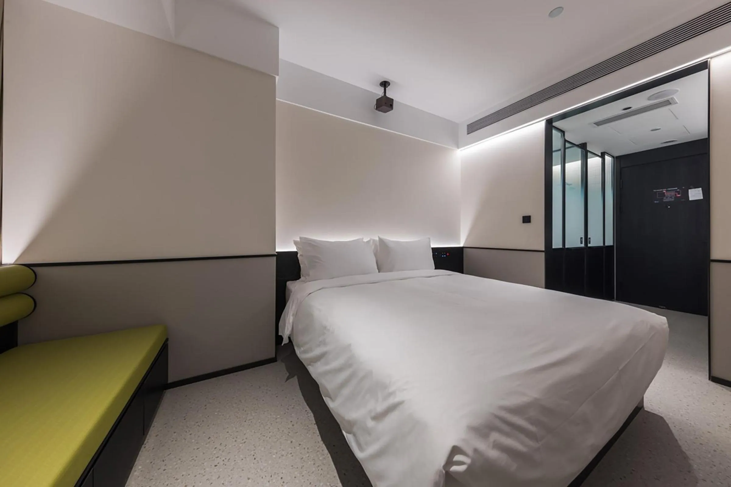 Bed in Suisse Place Beijing Jinsong Subway Station