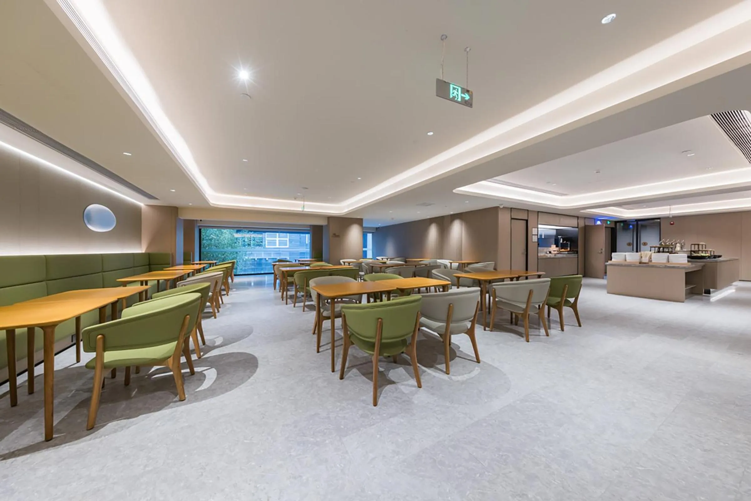 Restaurant/places to eat in Suisse Place Beijing Jinsong Subway Station