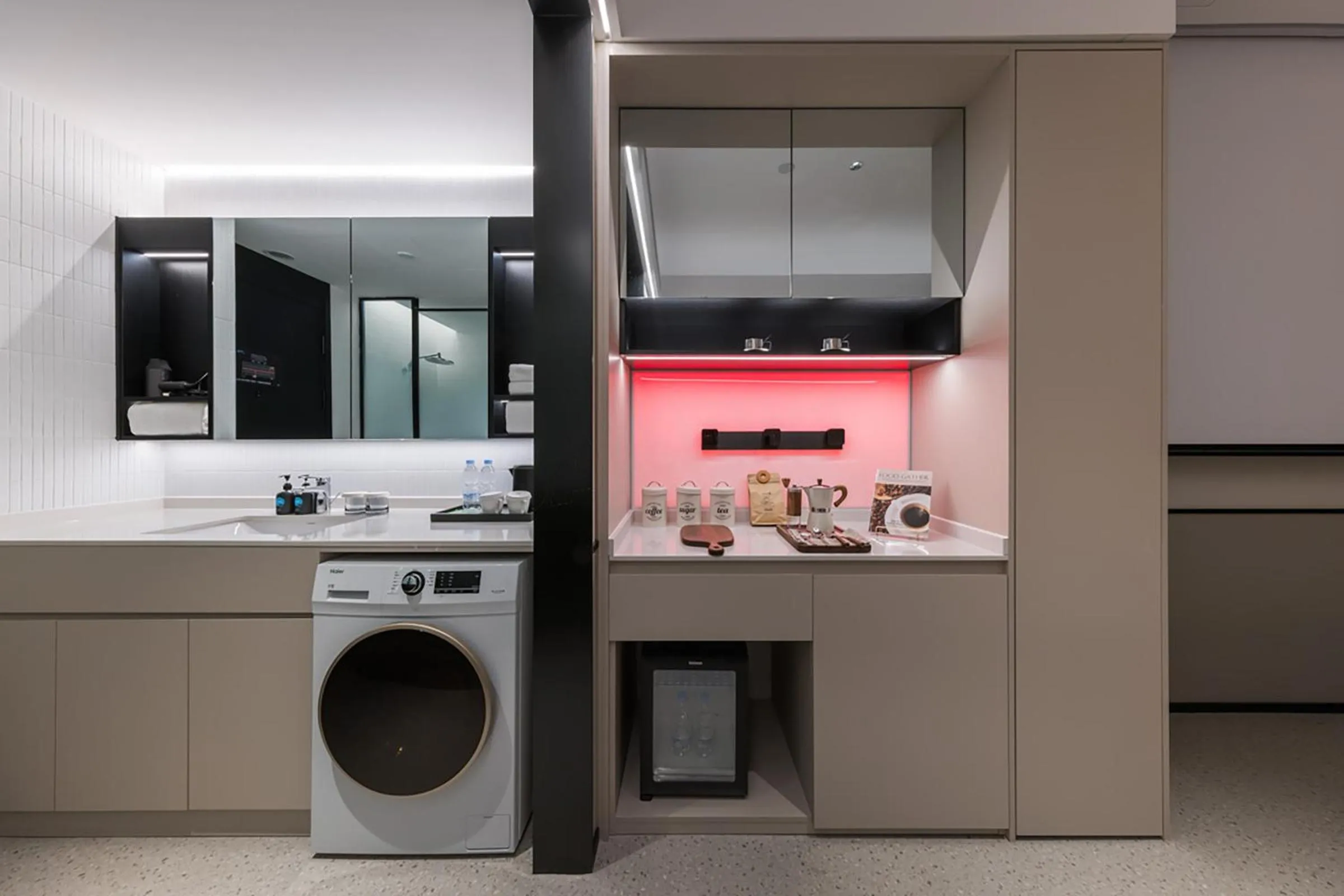 minibar in Suisse Place Beijing Jinsong Subway Station