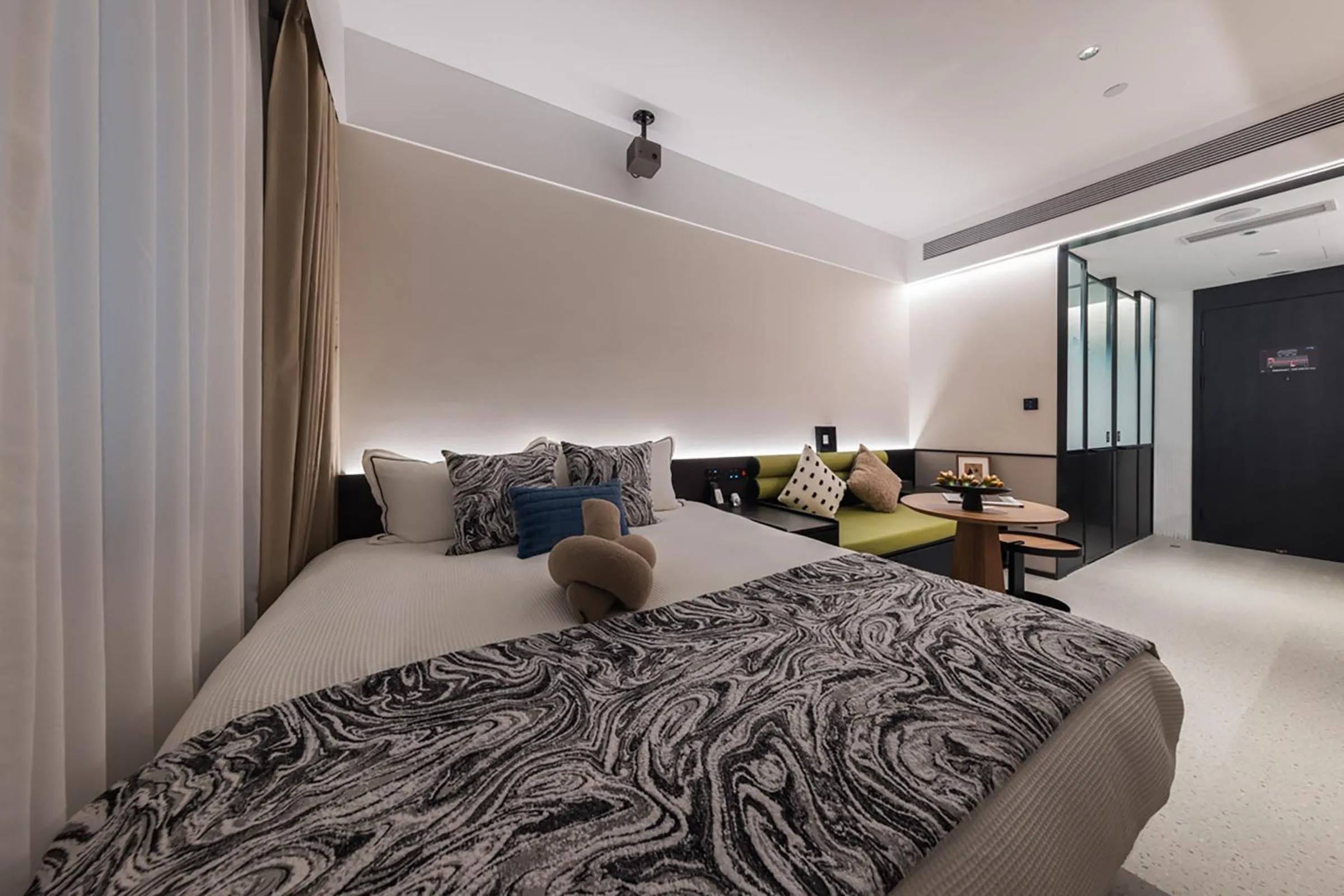 Bed in Suisse Place Beijing Jinsong Subway Station