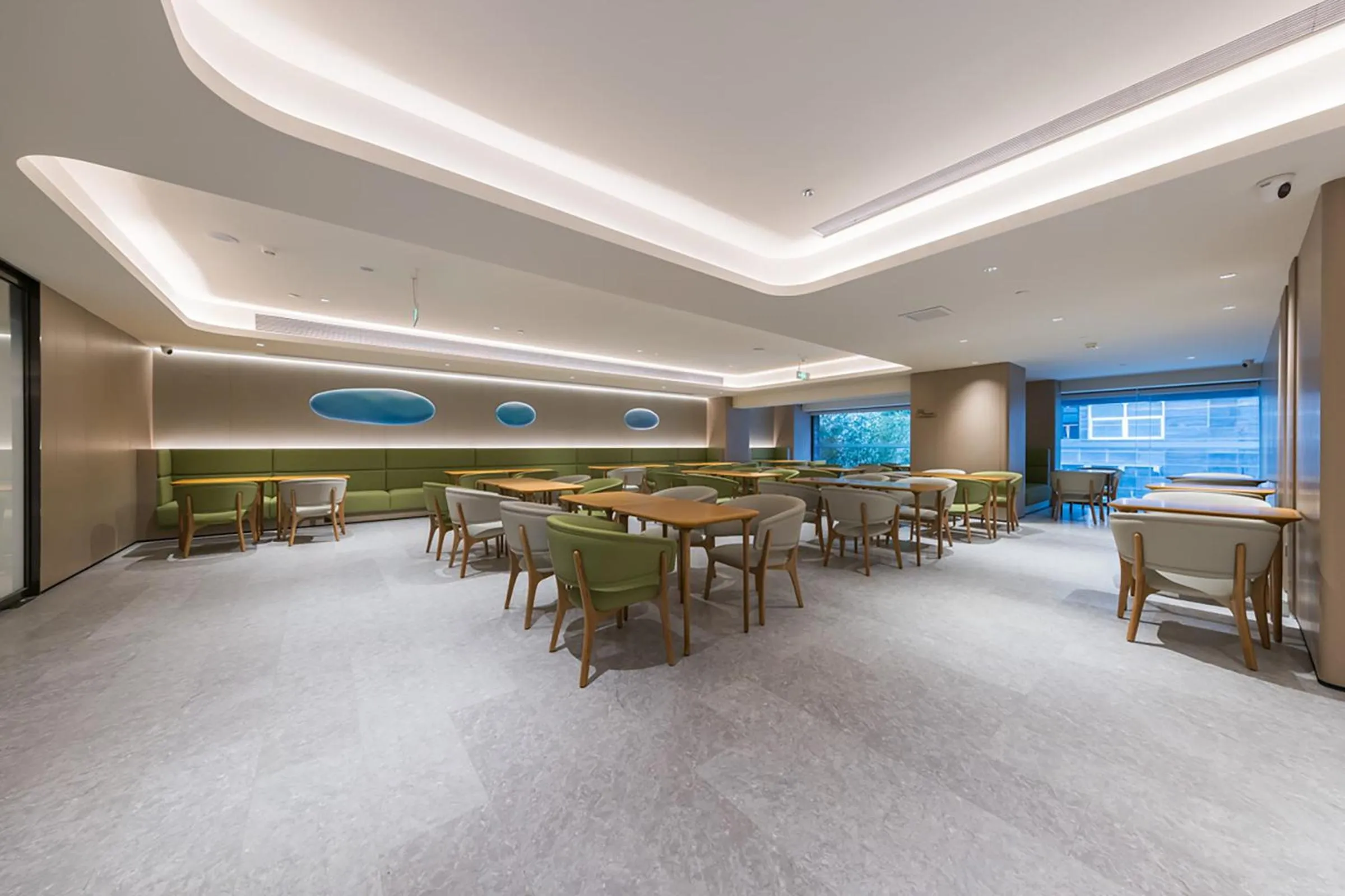 Restaurant/places to eat in Suisse Place Beijing Jinsong Subway Station