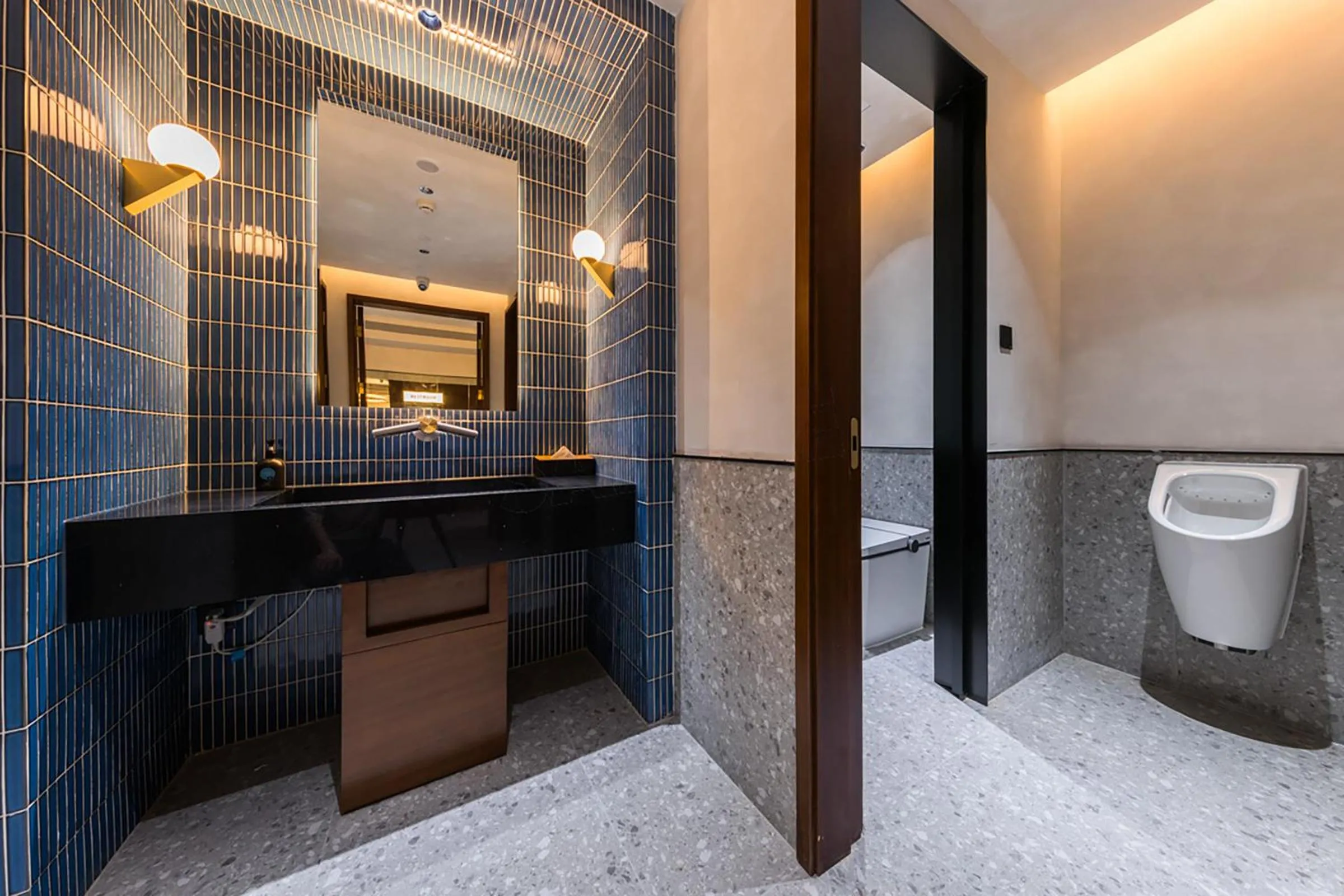 Toilet in Suisse Place Beijing Jinsong Subway Station