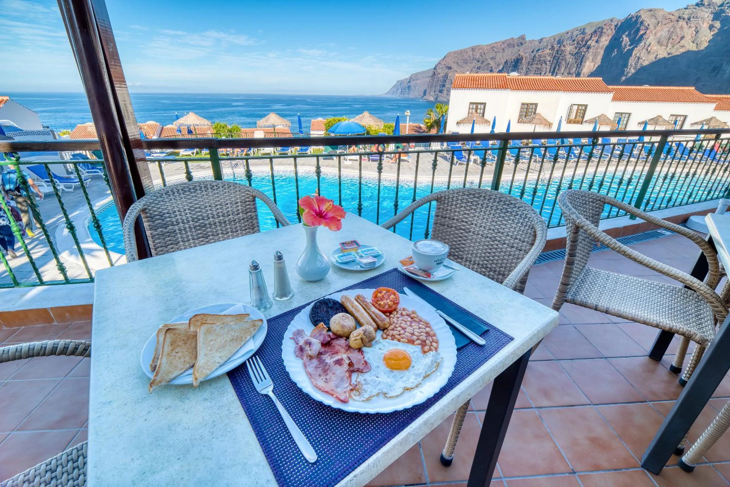 Balcony/Terrace in Ona Las Rosas