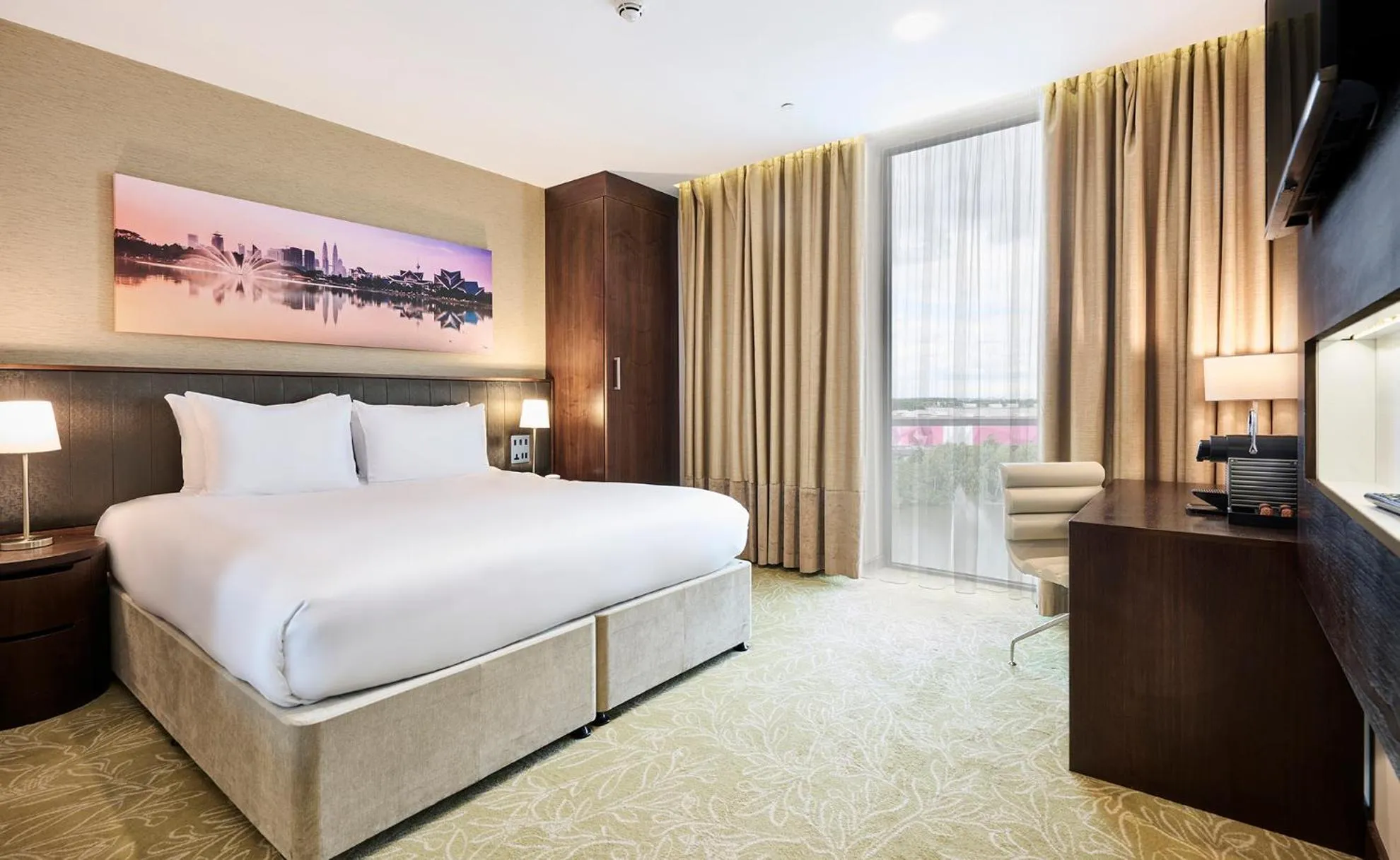 Bed in Genting Hotel & Spa at Resorts World Birmingham