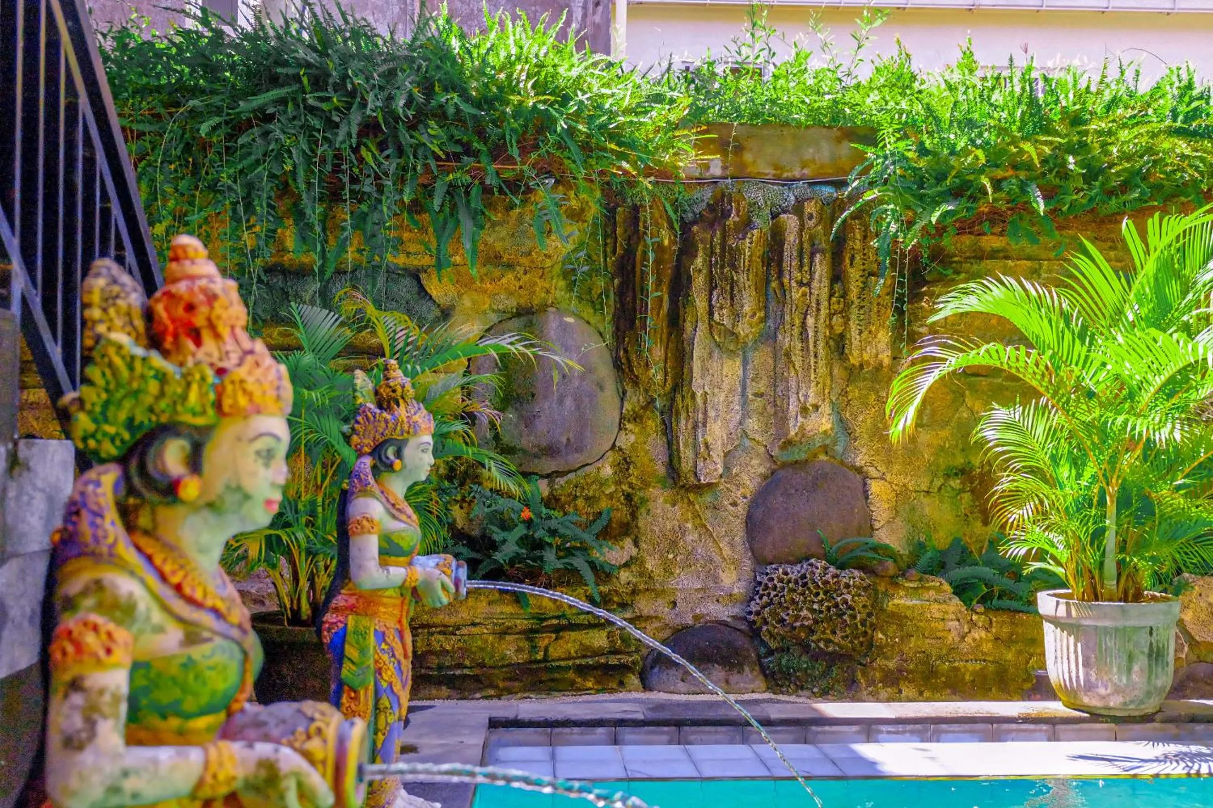 Decorative detail in Adi Homestay