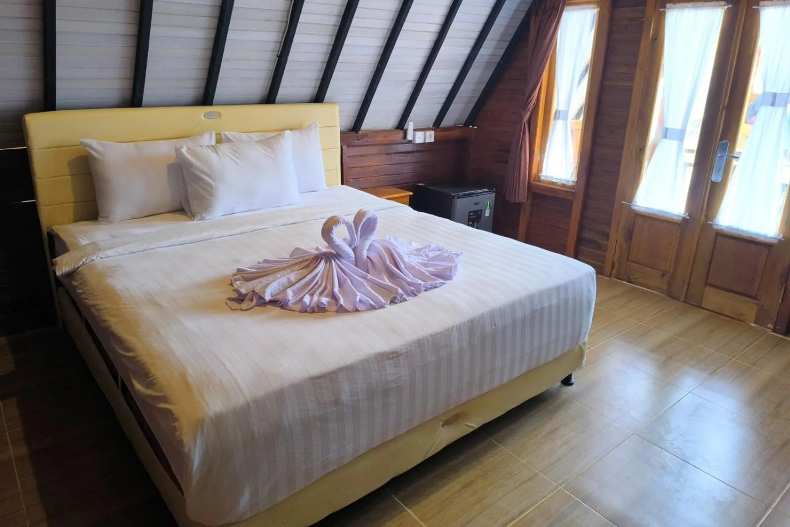 Bed in Cool Breeze 2