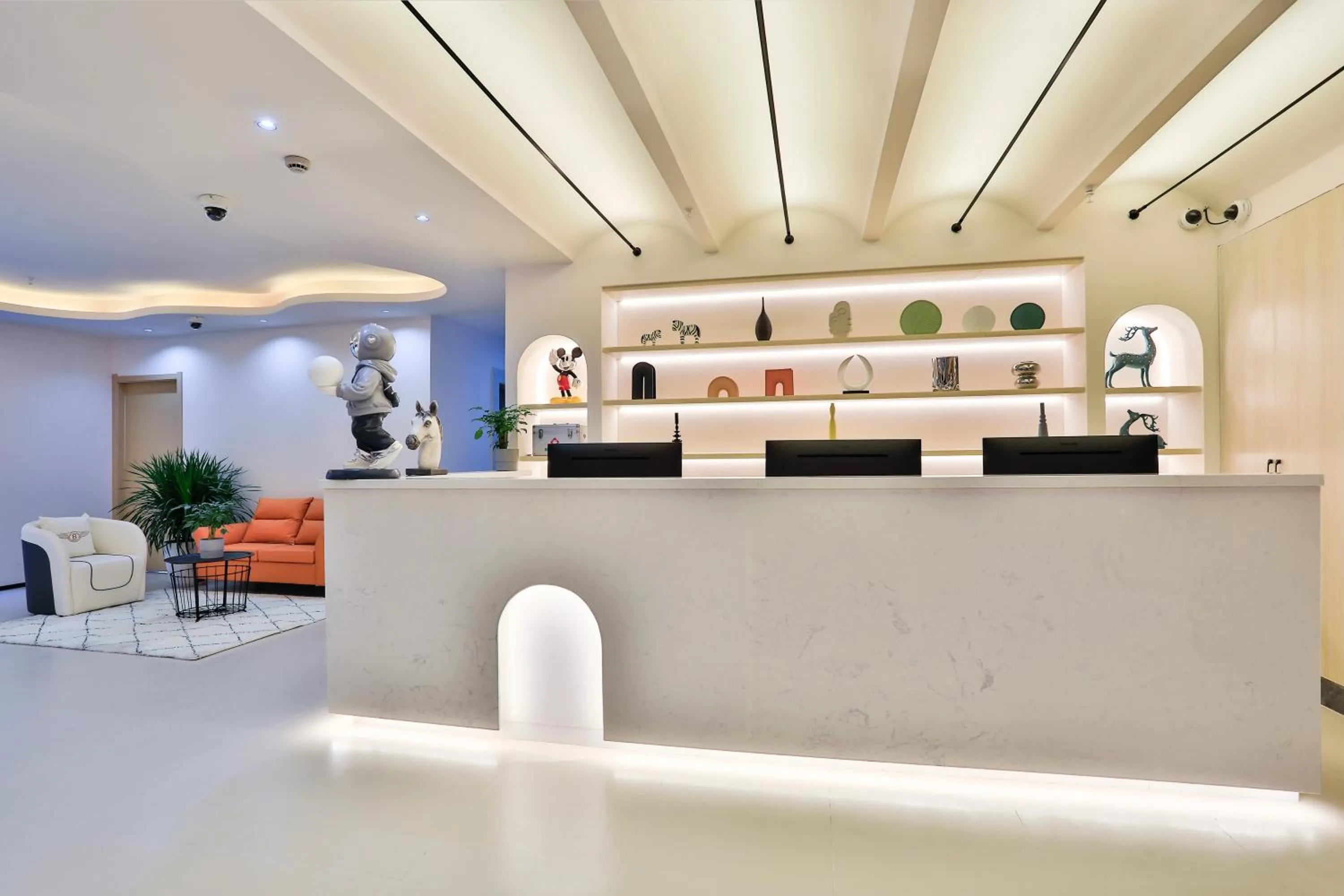 Lobby or reception in Shanghai Chuxin Qicheng Hotel Shanghai International Tourism Resort