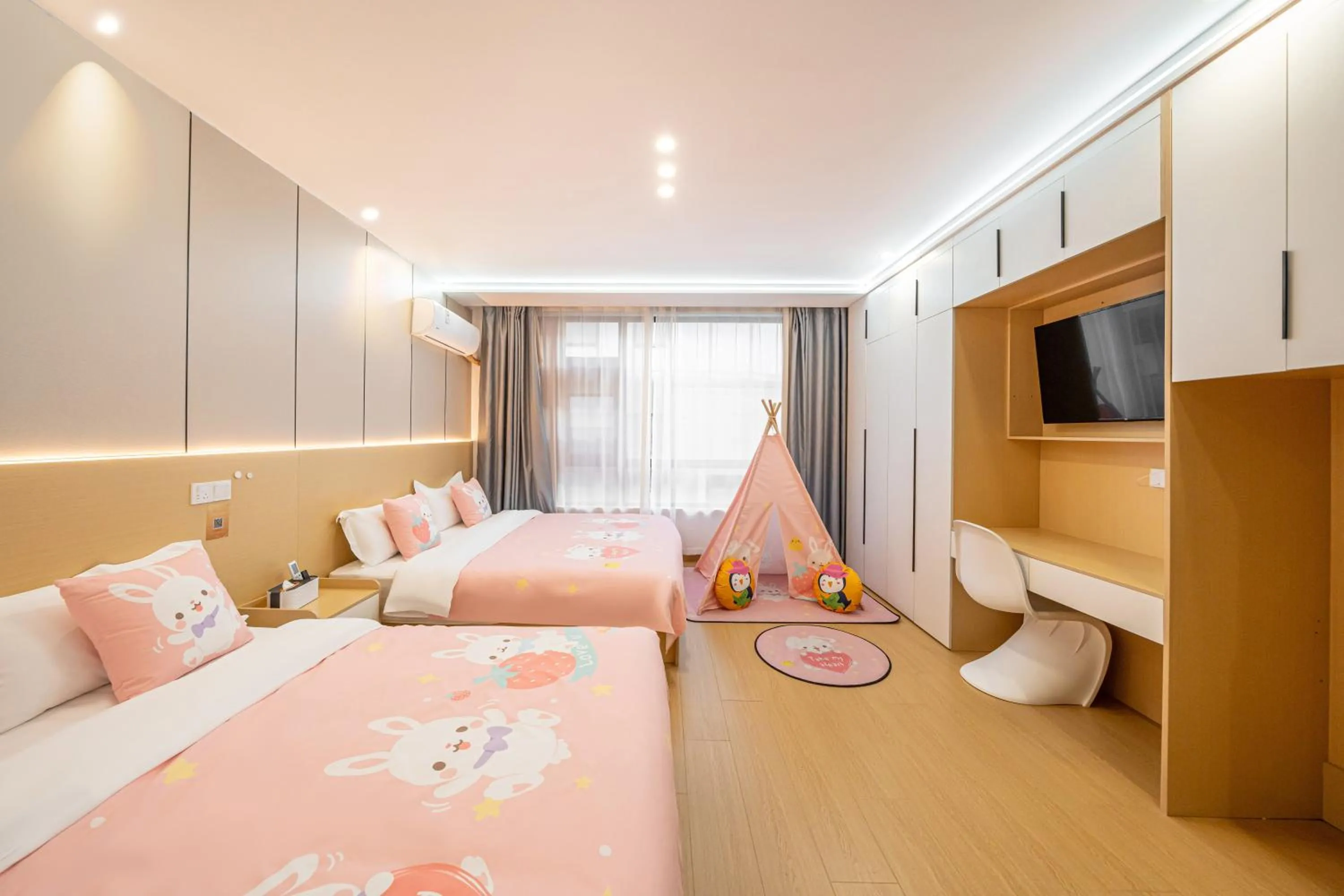 Bed in Shanghai Chuxin Qicheng Hotel Shanghai International Tourism Resort