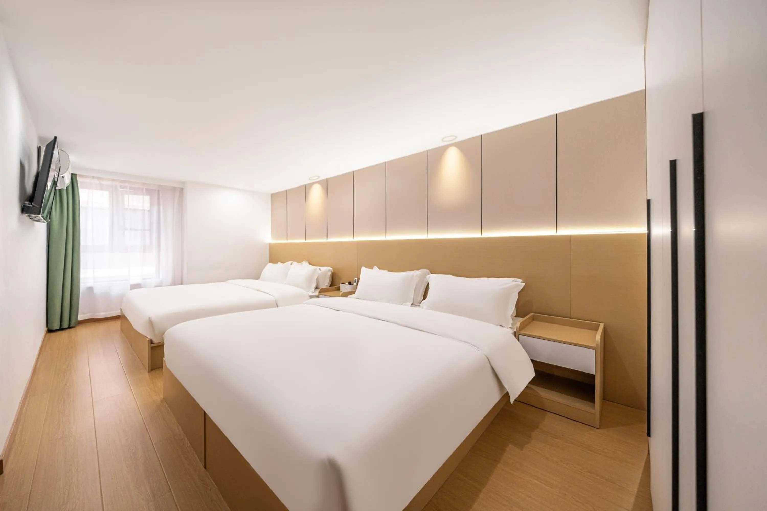 Bed in Shanghai Chuxin Qicheng Hotel Shanghai International Tourism Resort