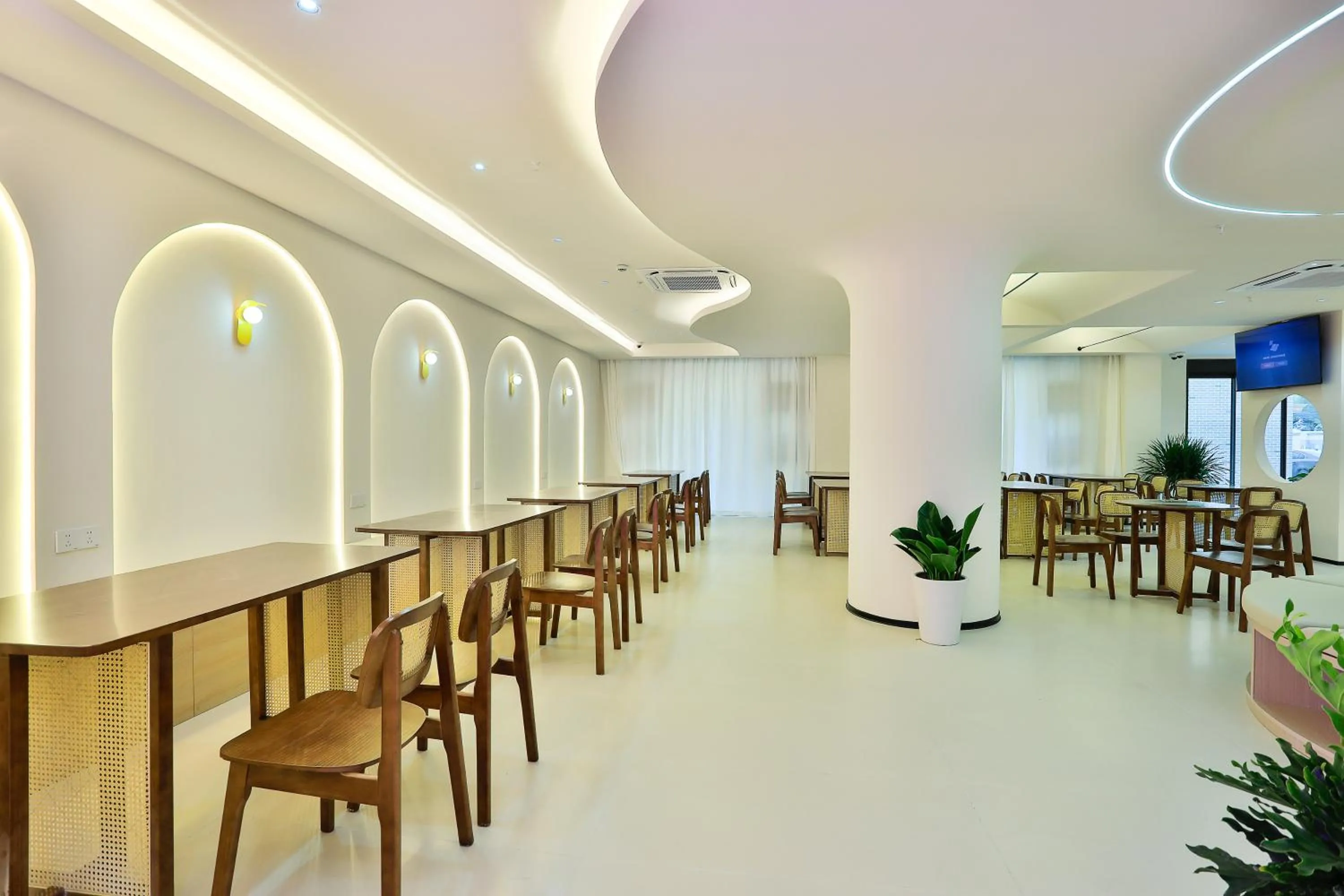 Restaurant/places to eat in Shanghai Chuxin Qicheng Hotel Shanghai International Tourism Resort