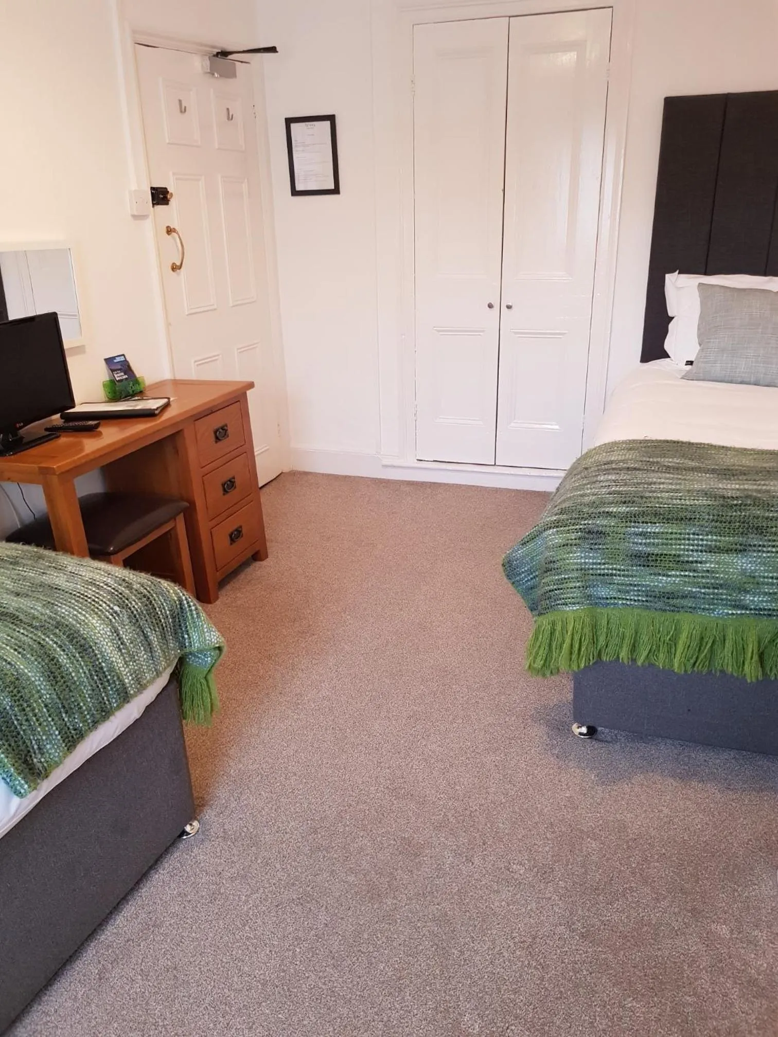 Bed in Ty Helyg Guest House