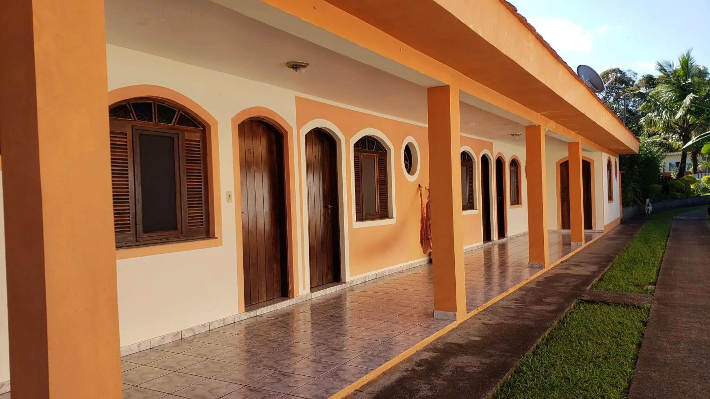 Property building in Pousada Atelier Aly da Costa