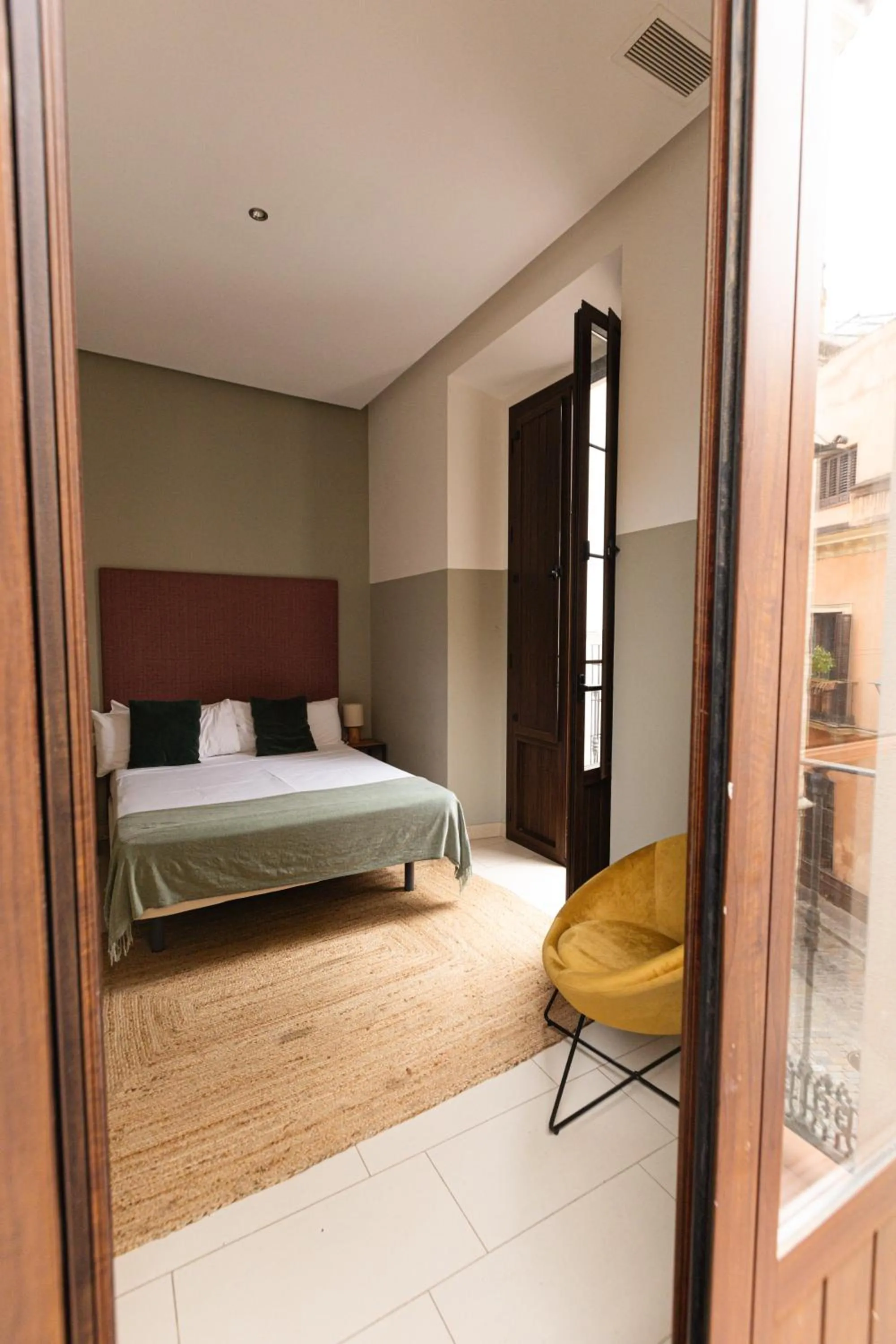 Guzman El Bueno Suites