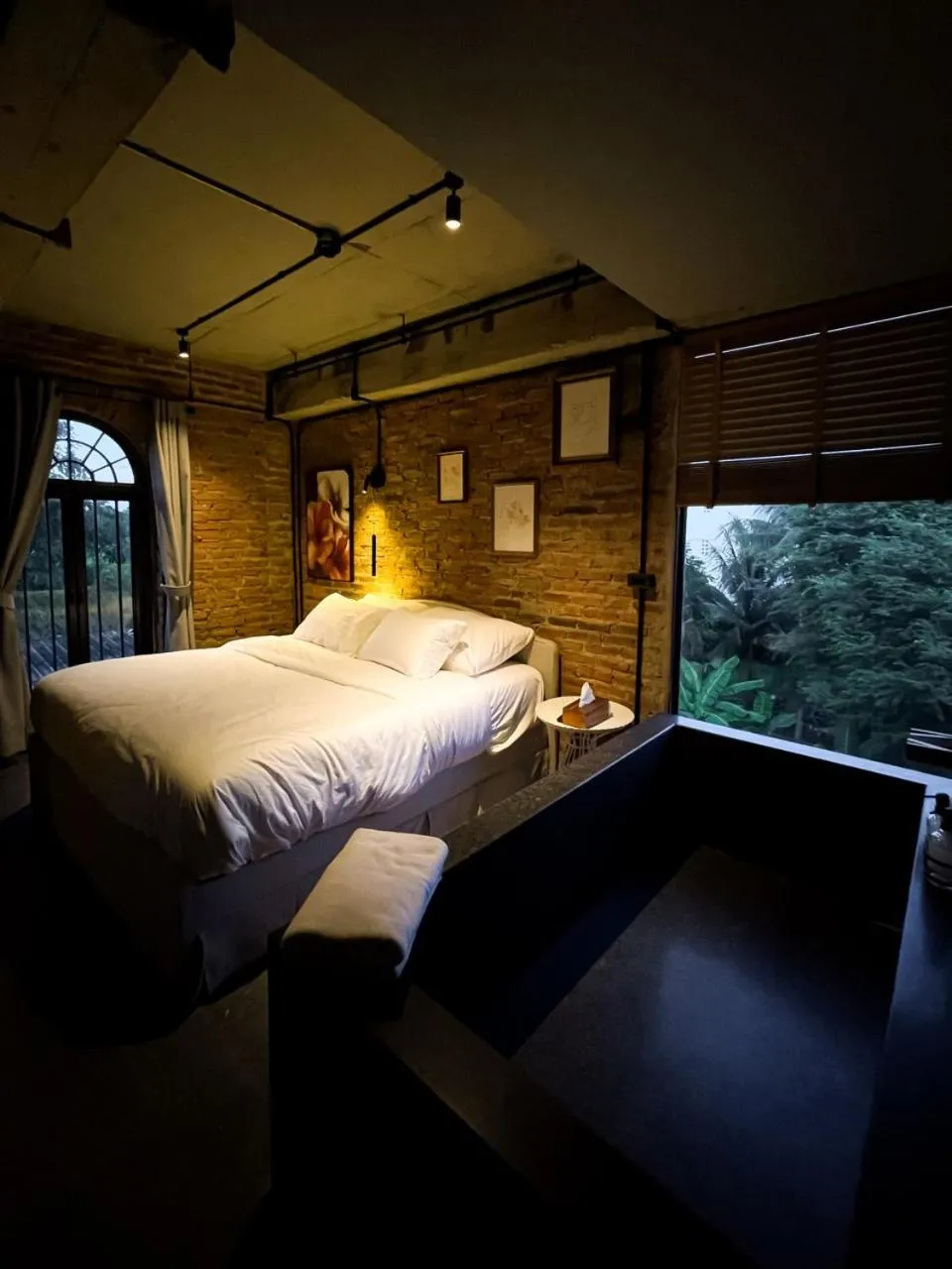 Bed in Cataleya Estate Boutique Bed & Breakfast