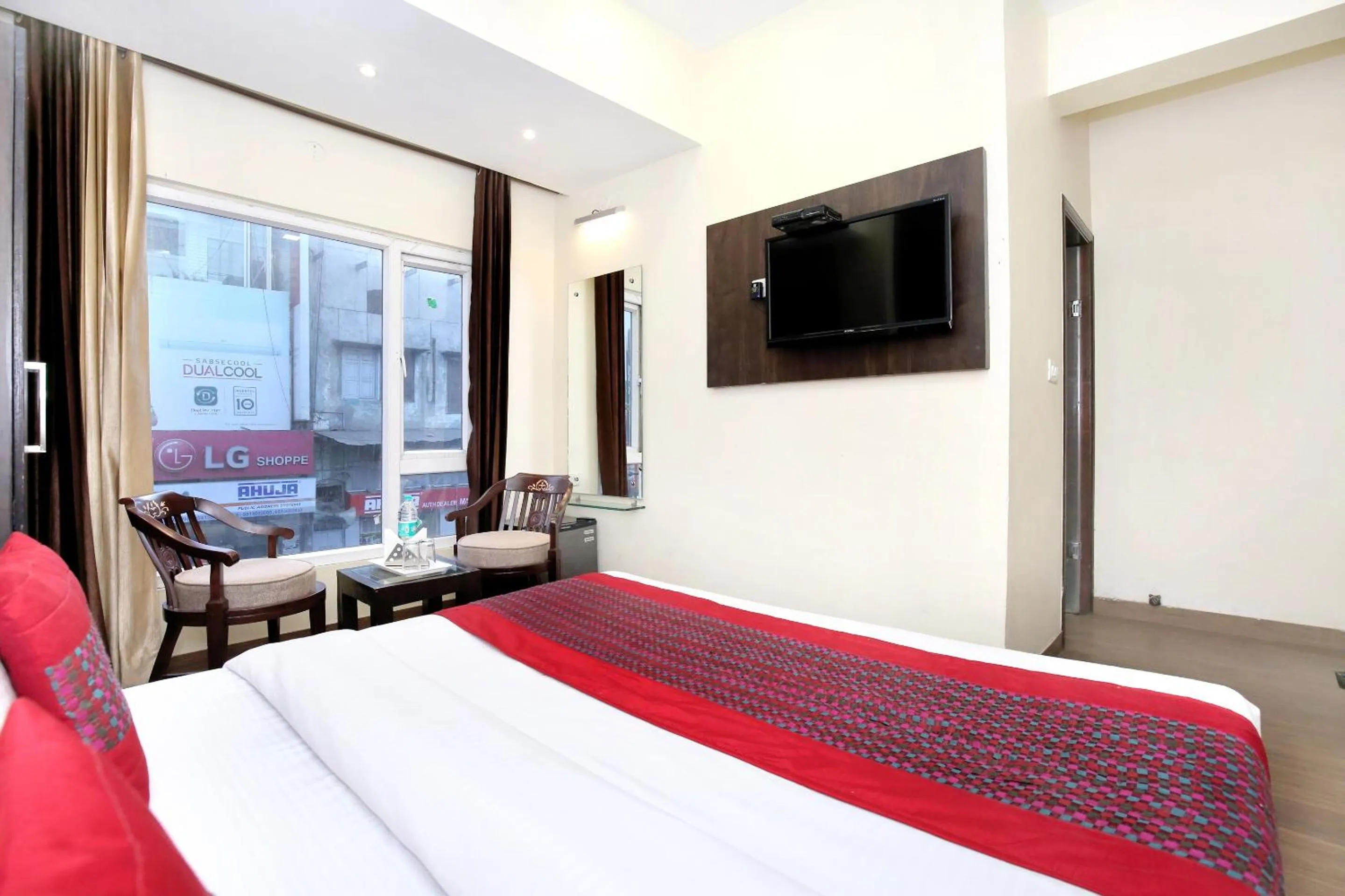 Bedroom, Bed in Hotel O Grand Park