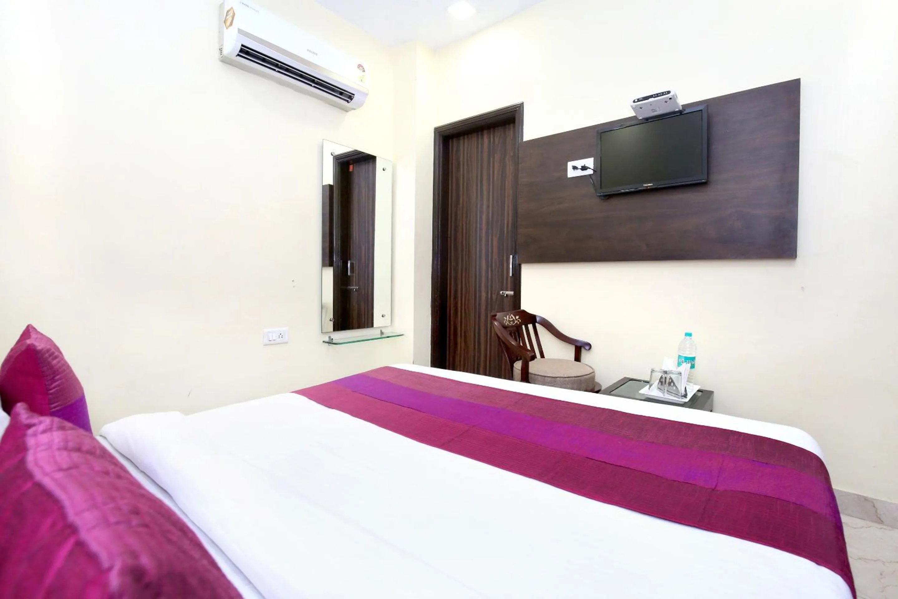 Bedroom, Bed in Hotel O Grand Park