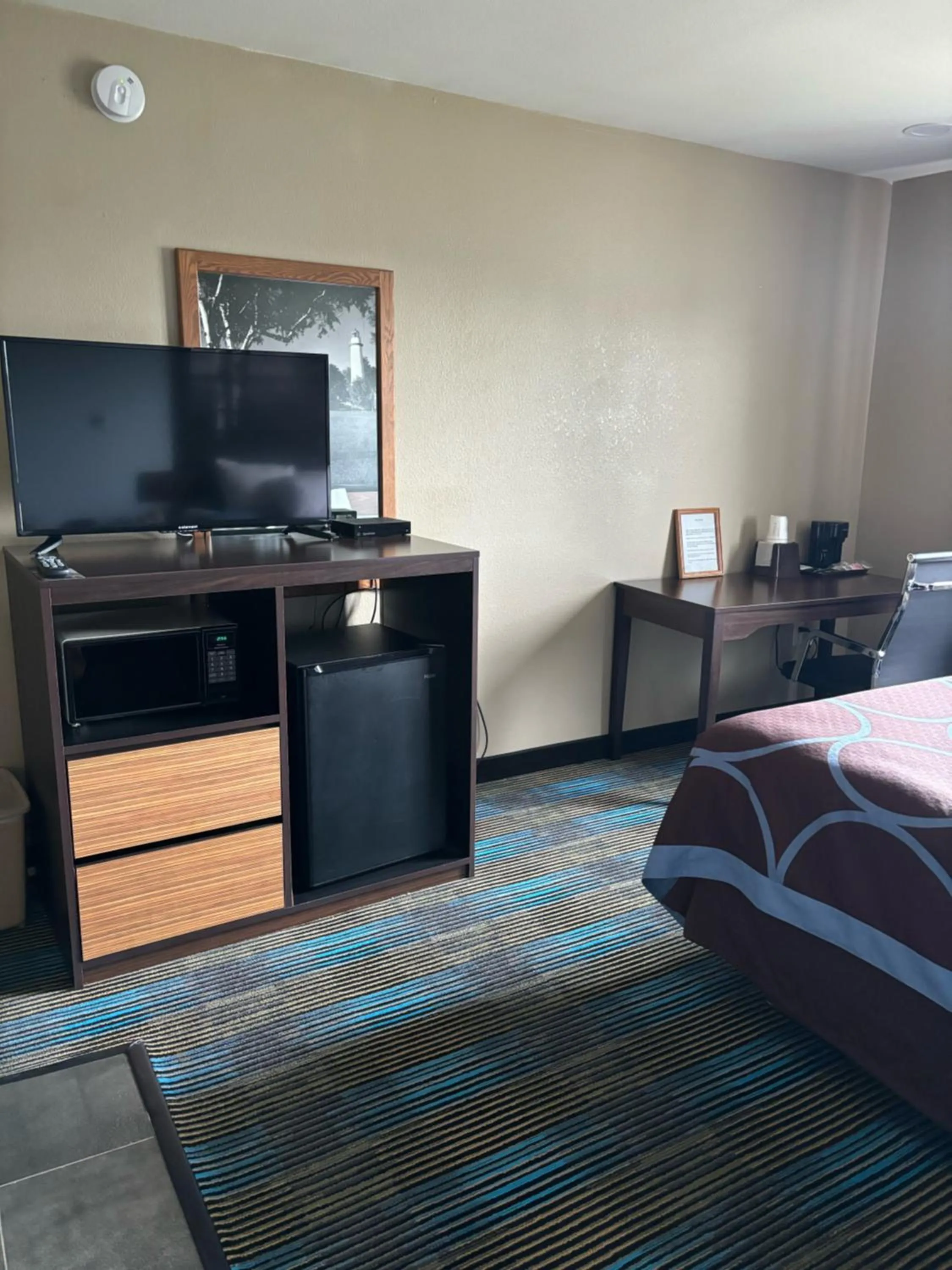 Bed in Super 8 by Wyndham Escanaba