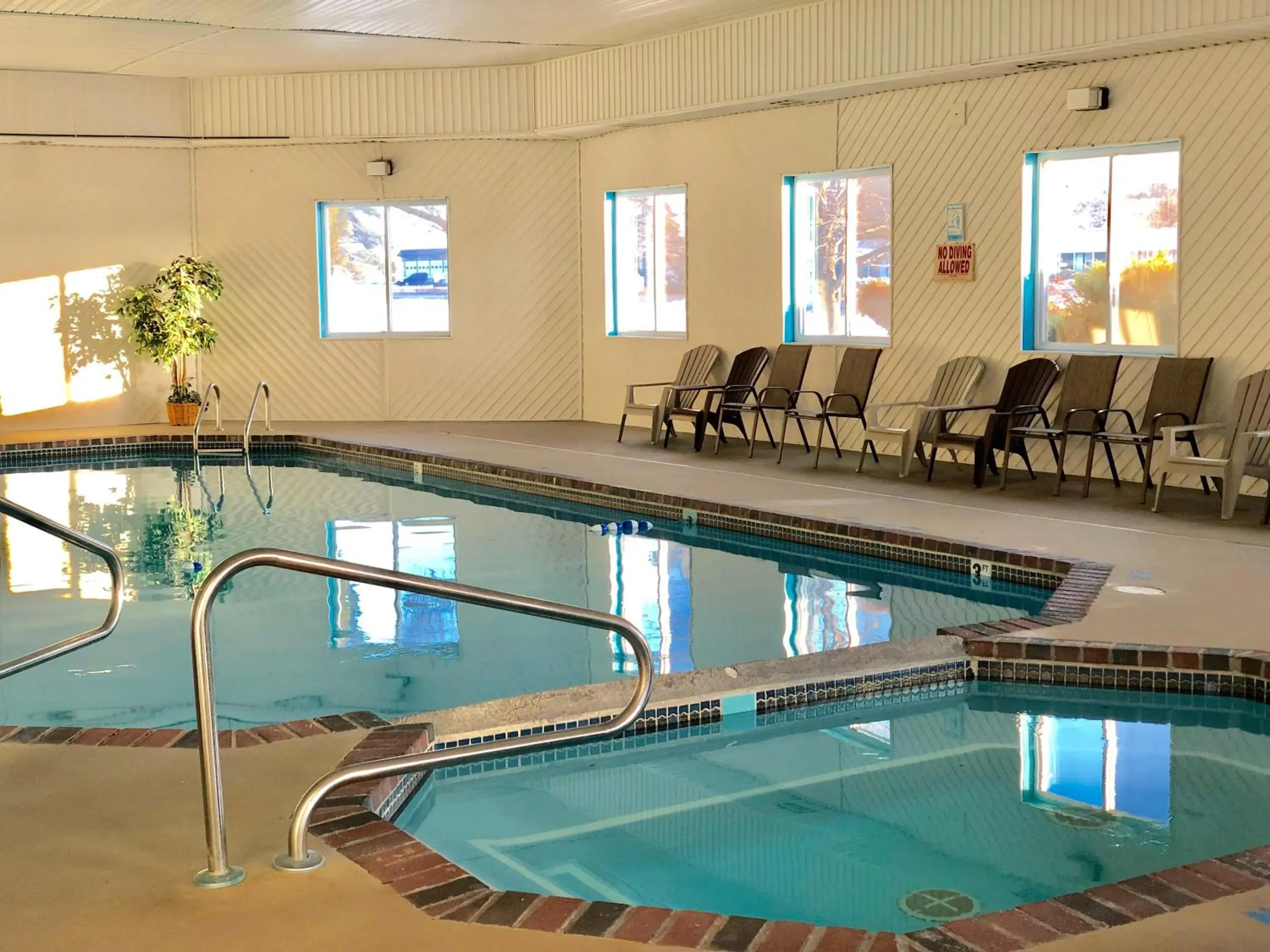 Pool view in Super 8 by Wyndham Escanaba Pool view in Super 8 by Wyndham Escanaba