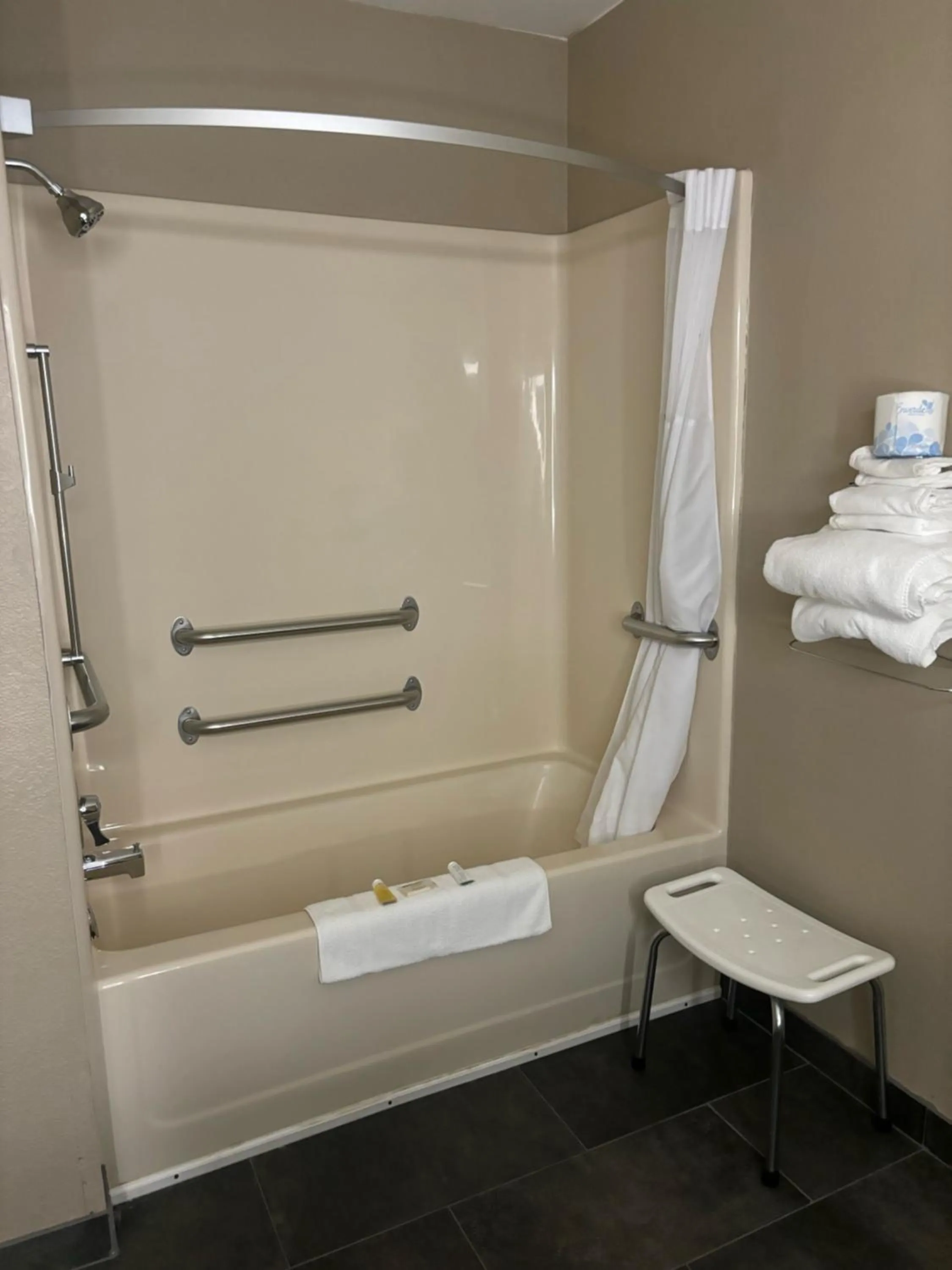 Bathroom in Super 8 by Wyndham Escanaba