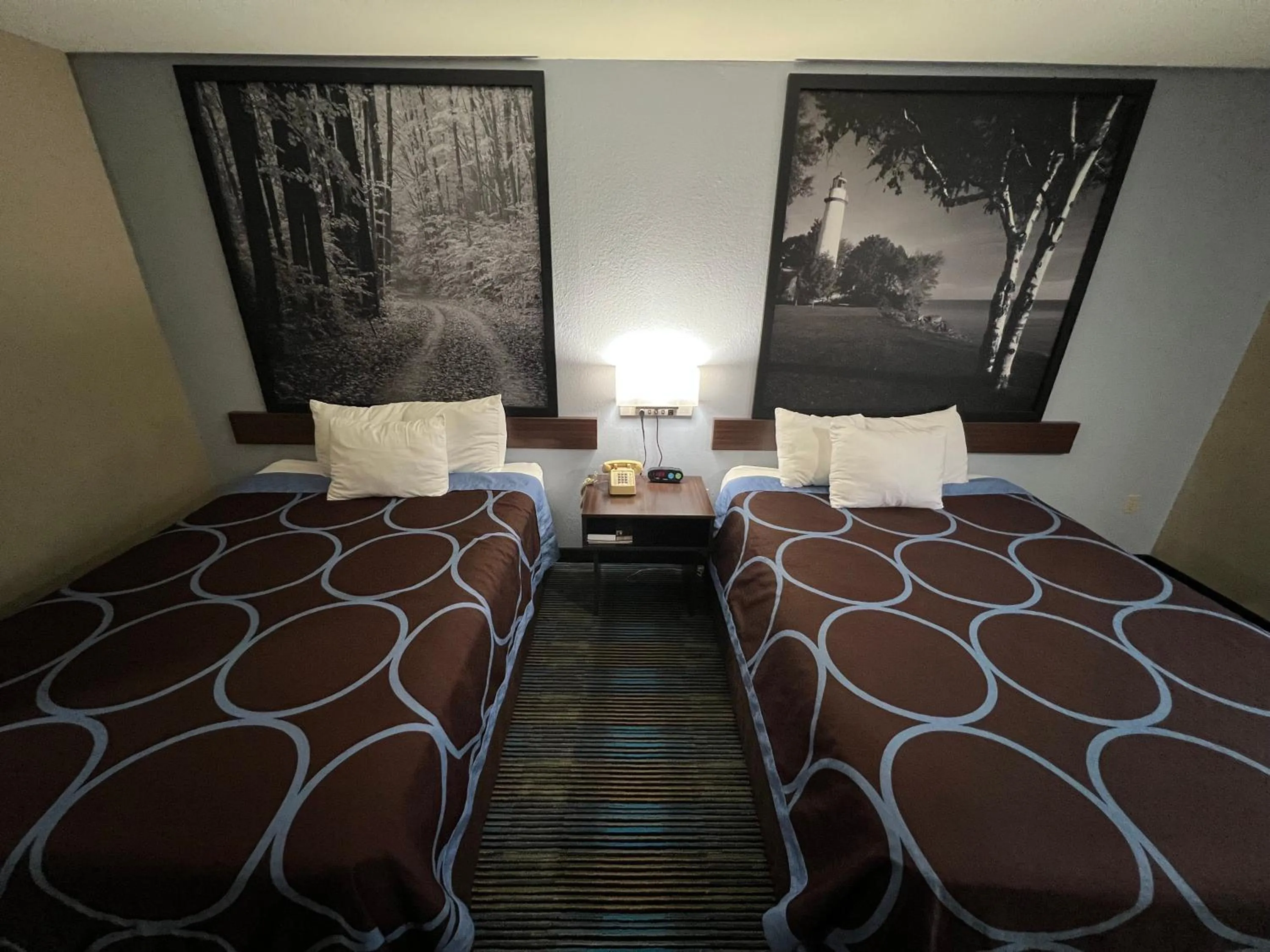 Bed in Super 8 by Wyndham Escanaba