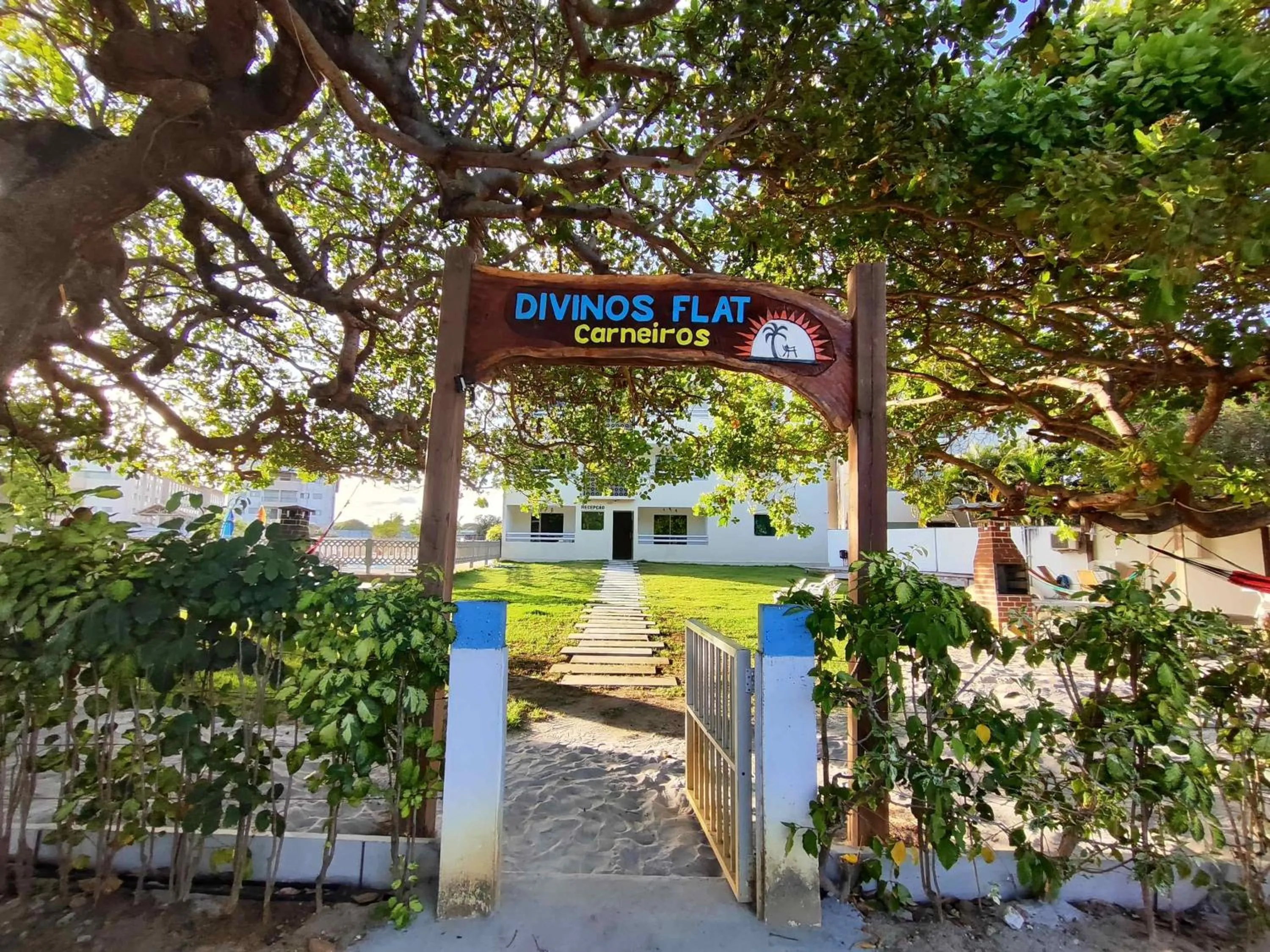 Property logo or sign in Divinos Flat Carneiros