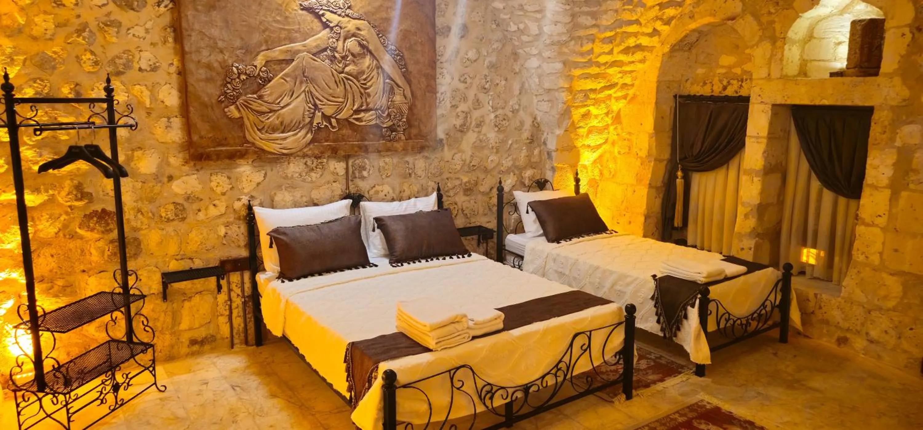 Bed in Cleopatra Antique Hotel