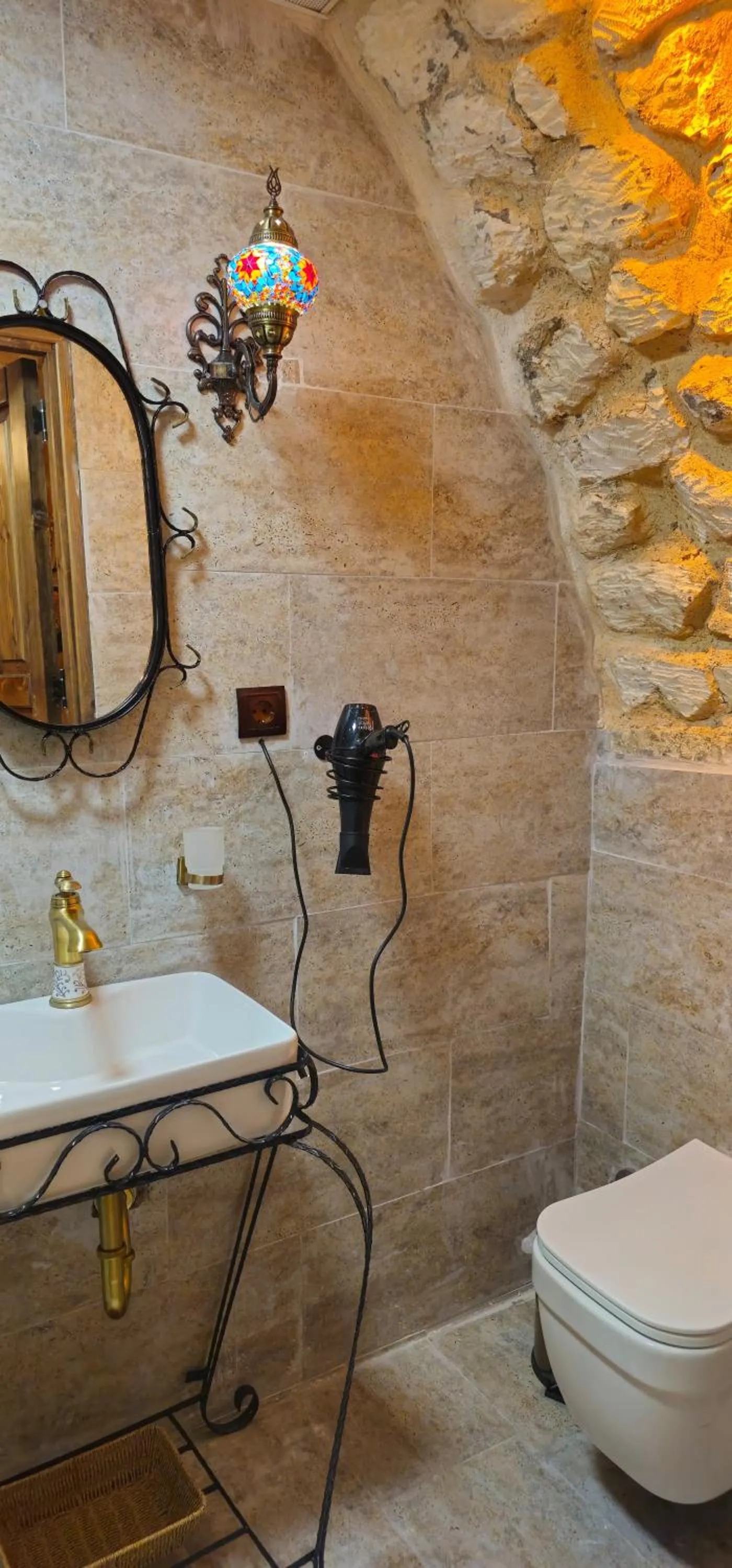 Cleopatra Antique Hotel