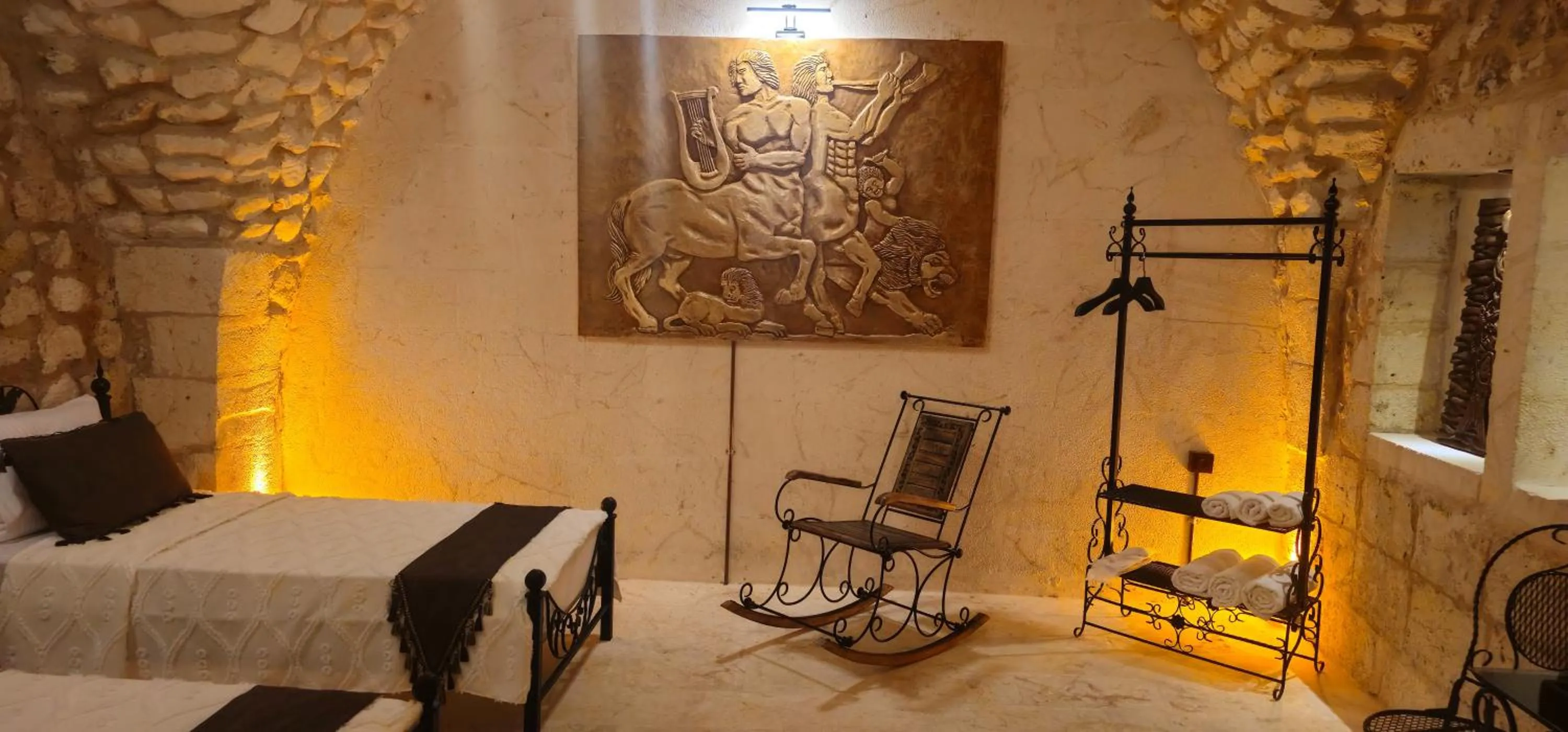 Bed in Cleopatra Antique Hotel