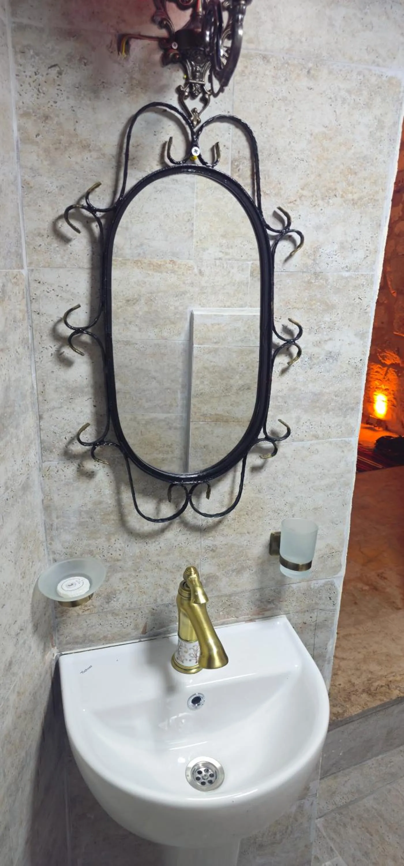 Cleopatra Antique Hotel