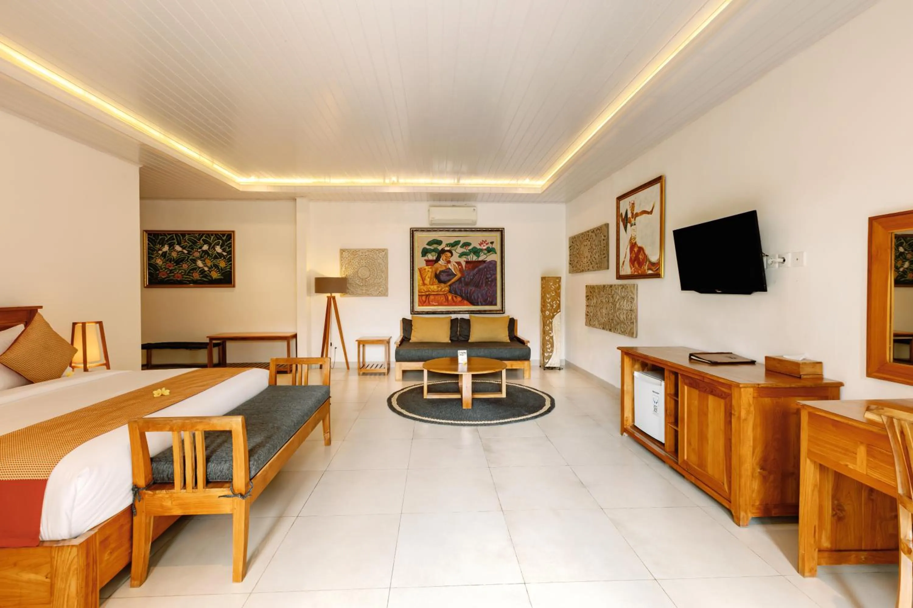 TV and multimedia in Puri Payogan Villa