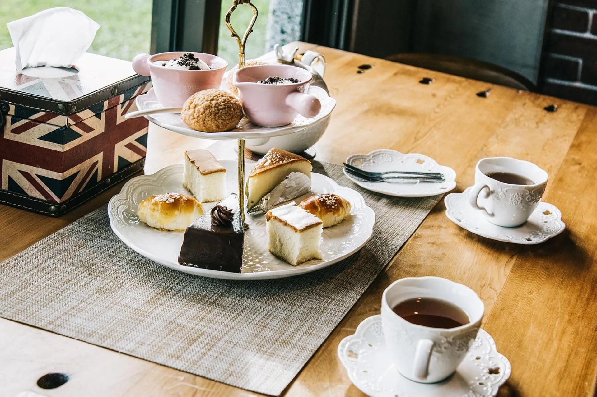 Meals in Summer Rocker Villa