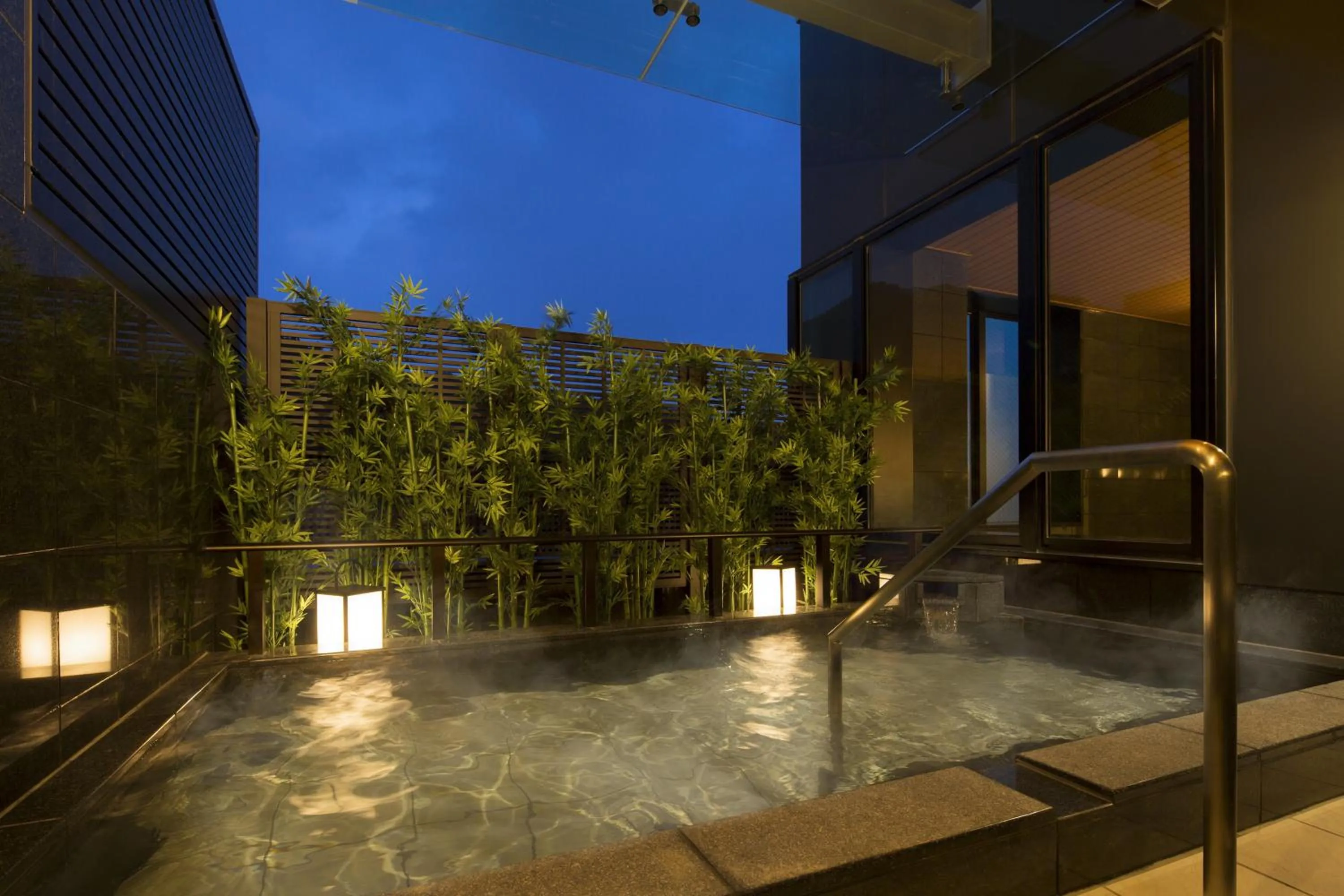 Open Air Bath in Hotel Folkloro Sanrikukamaishi